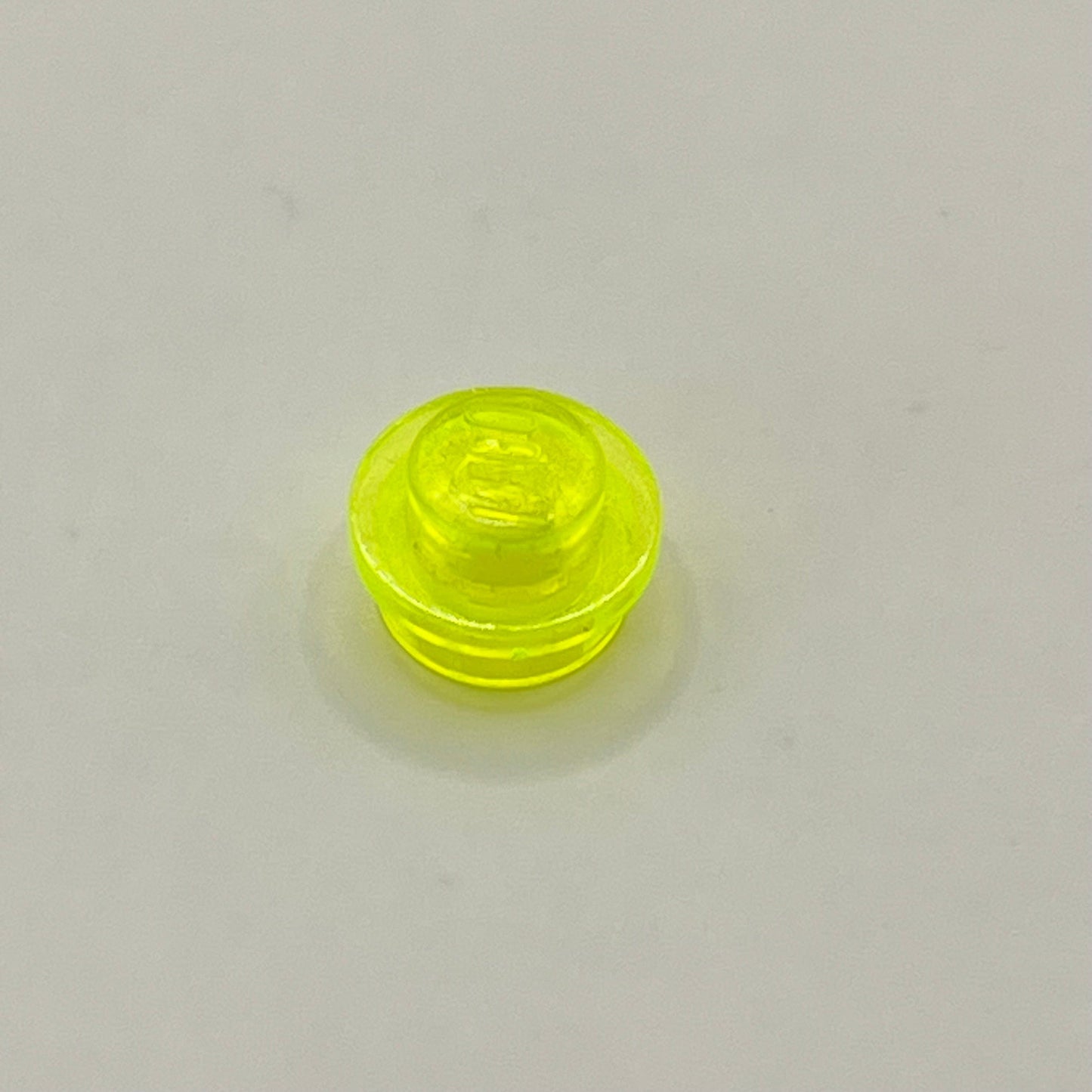 LEGO 1x1 Round Trans-Neon Yellow, Plate Transparent (100 Pieces)