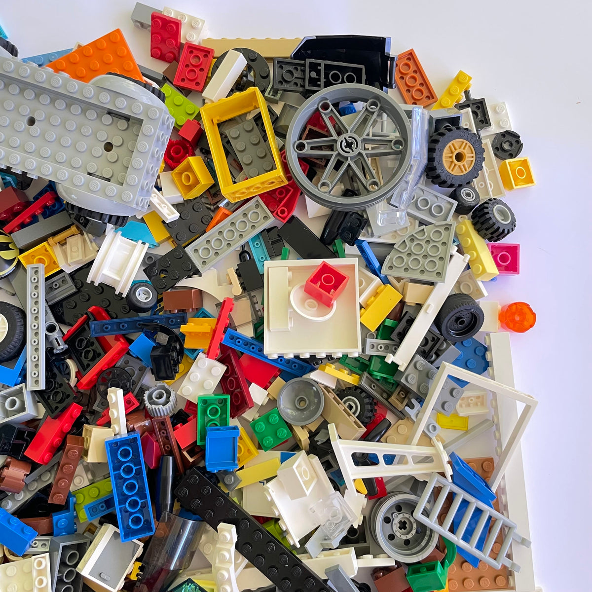 LEGO Fun Pack, Mixed Bag, Approx. 750g includes 6 Minifigures/Minidolls