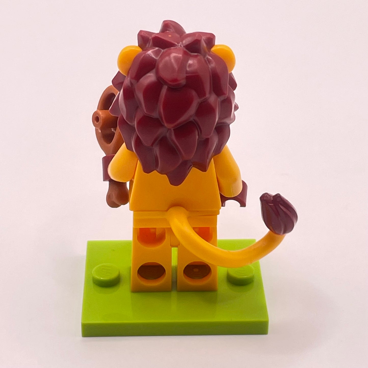 LEGO Lion Costume Fan, Collectible Series 28, Minifigure (col471)