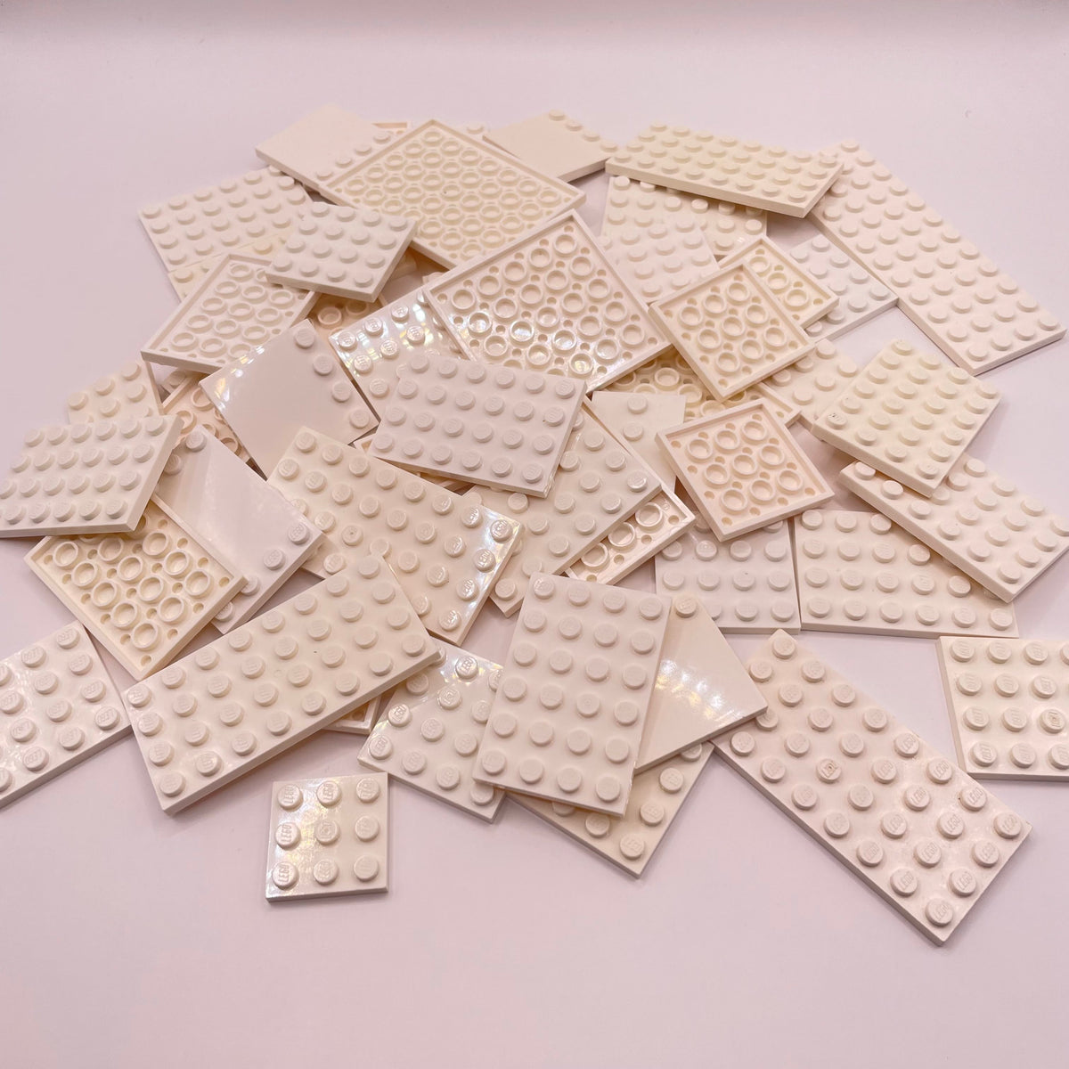 LEGO White, Medium Plates, Approx. 150g