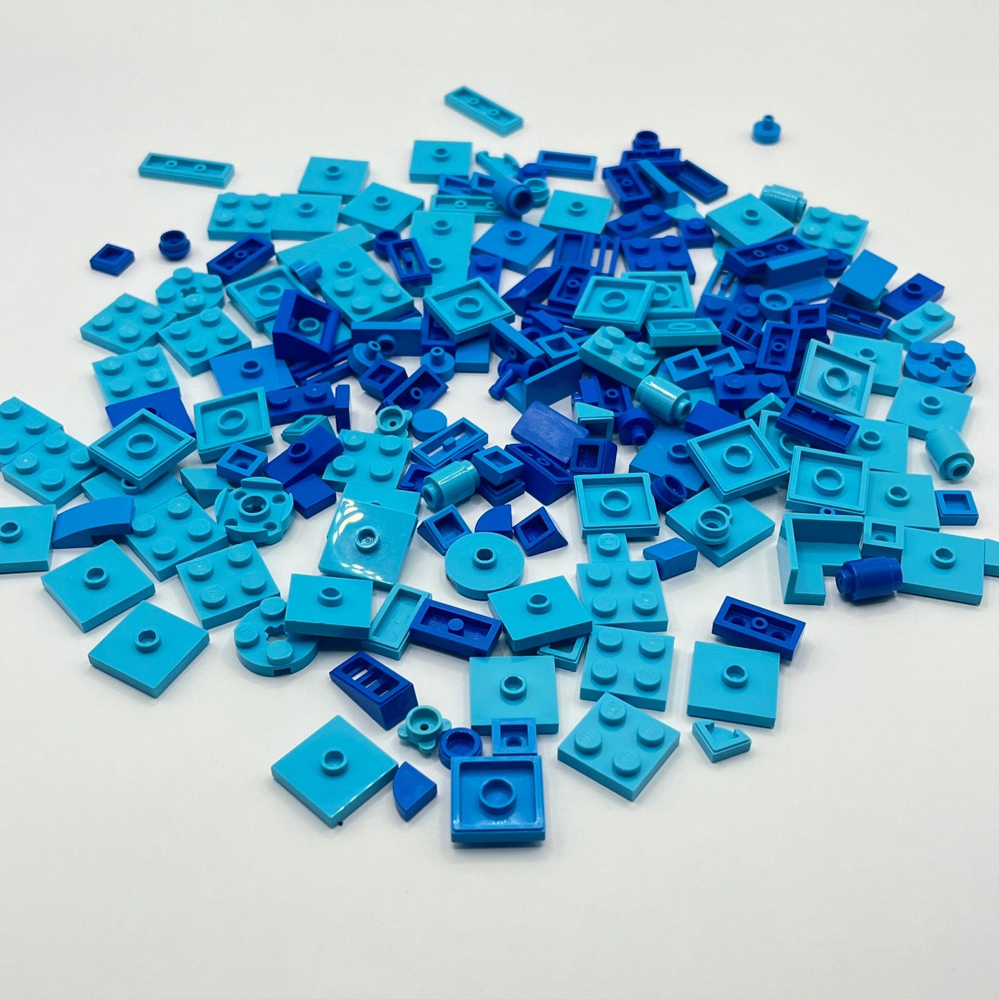 LEGO Small Greebling, Mixed Blue, Approx. 60g