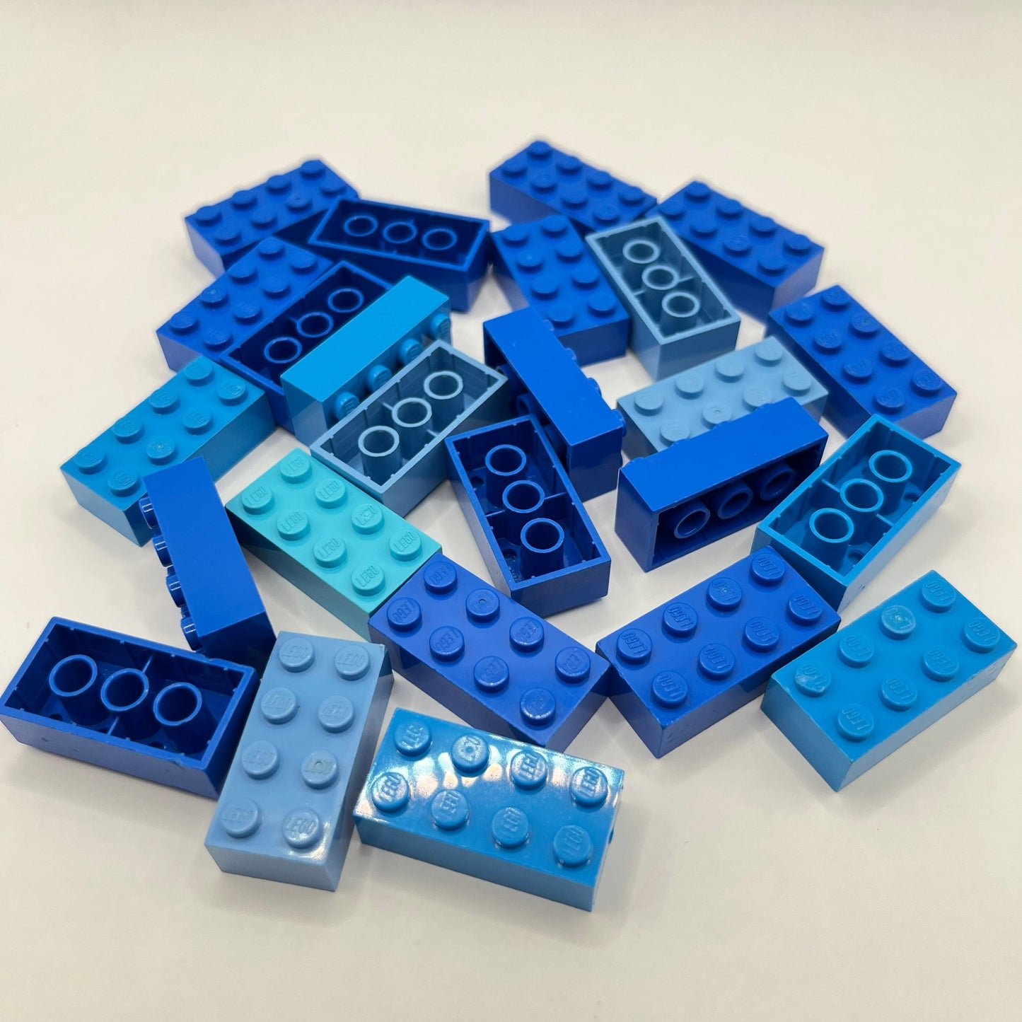 LEGO 2x4 Bricks, Mixed Blue, 25 Pieces