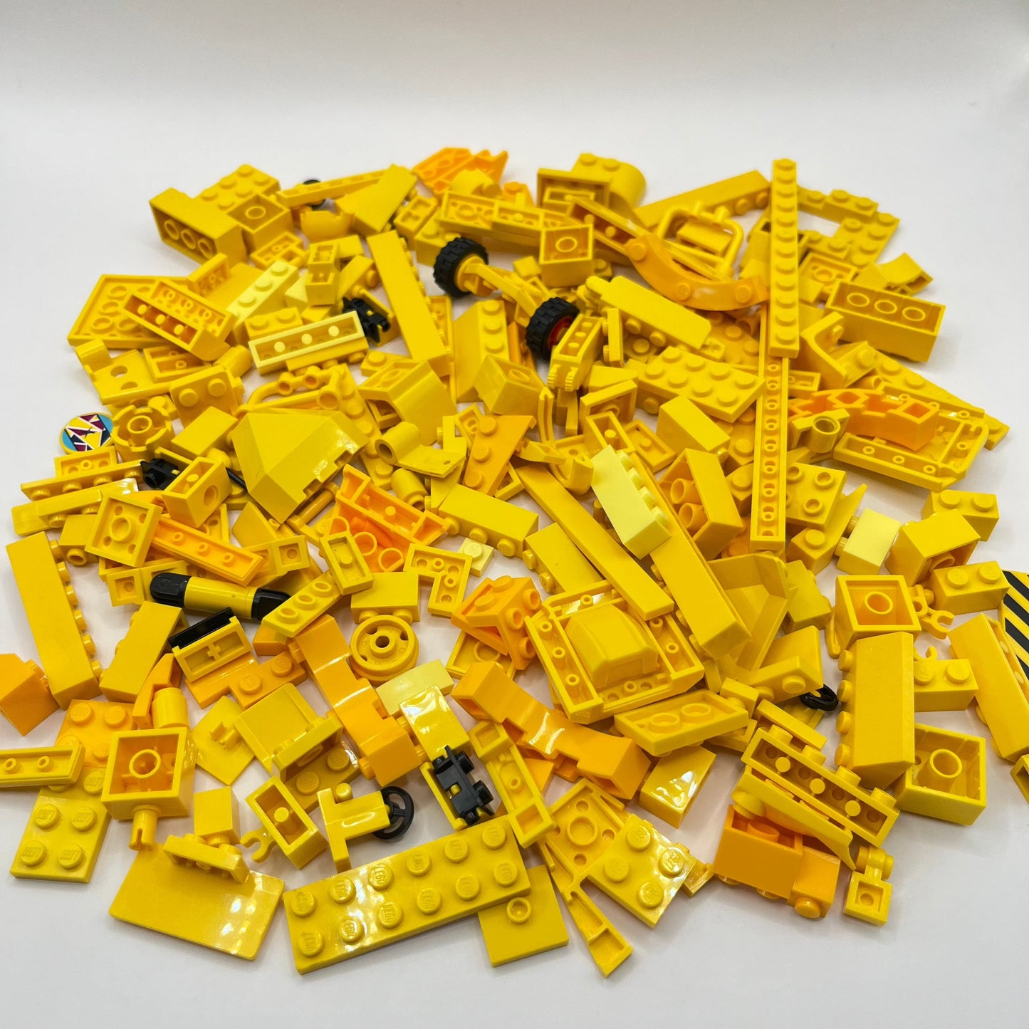 LEGO Yellow, Mixed Bricks with Vehicles, Approx. 200g