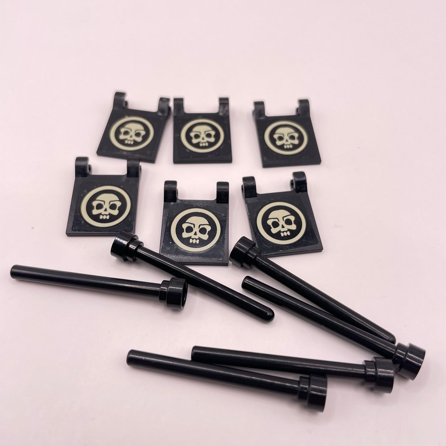 LEGO Skull Flags / Poles, 12 Pieces