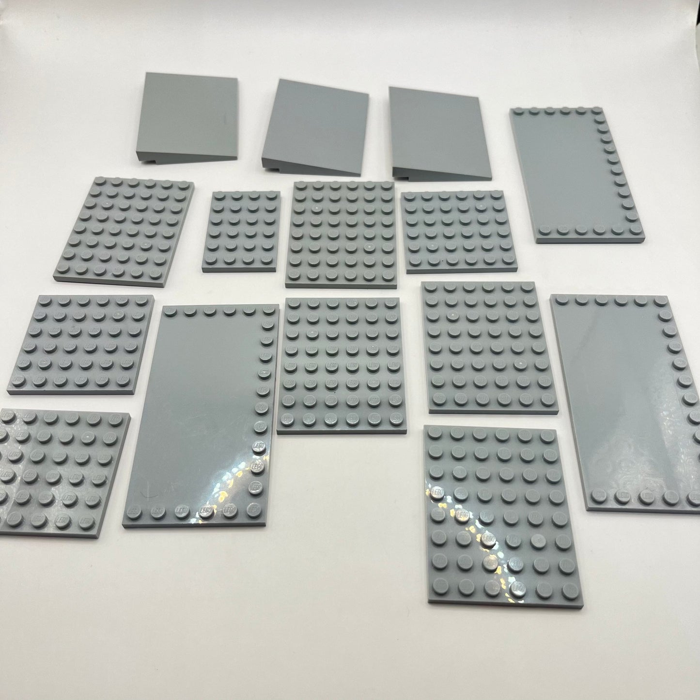 LEGO Plates, Road Ramps, Light Bluish Grey, 15 pieces,