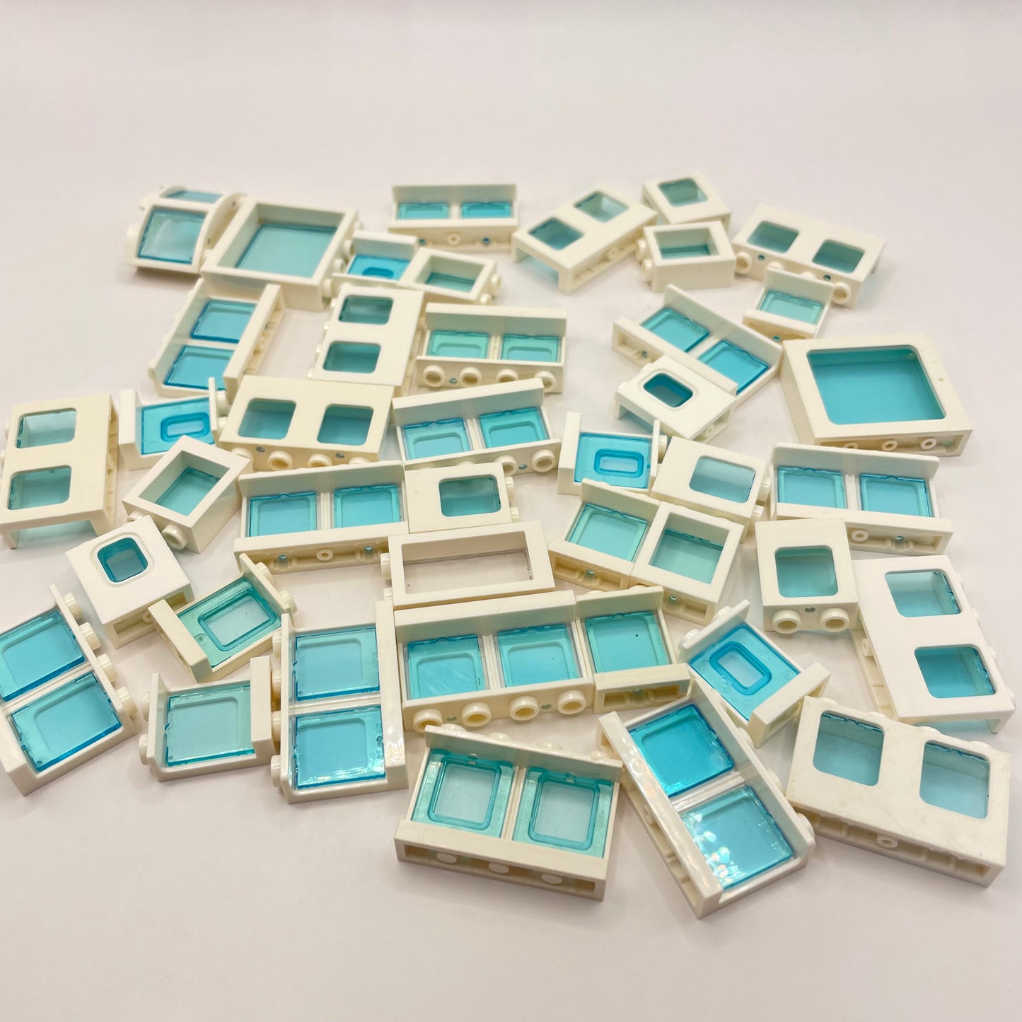 LEGO Small Building, White with Blue Inserts, Building, Approx. 70g