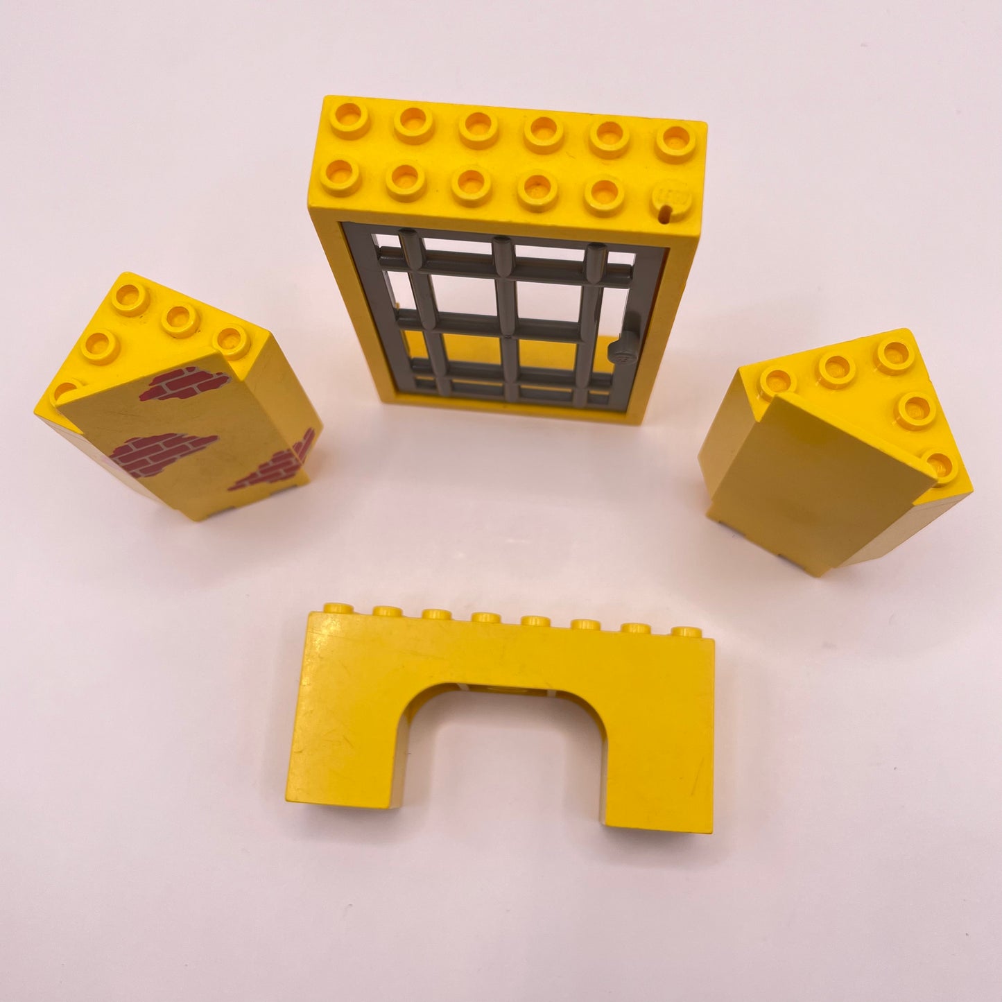 LEGO Vintage, Yellow, Castle, Building Pieces, 4 Pieces
