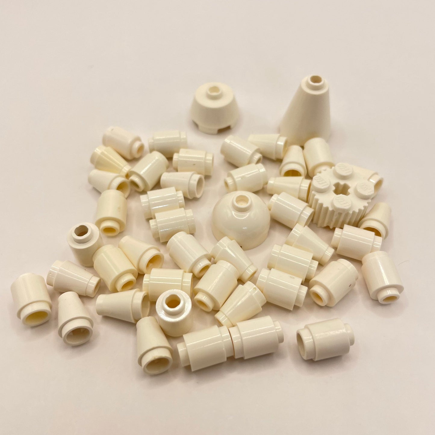 LEGO Round Pieces, White (50 Pieces)