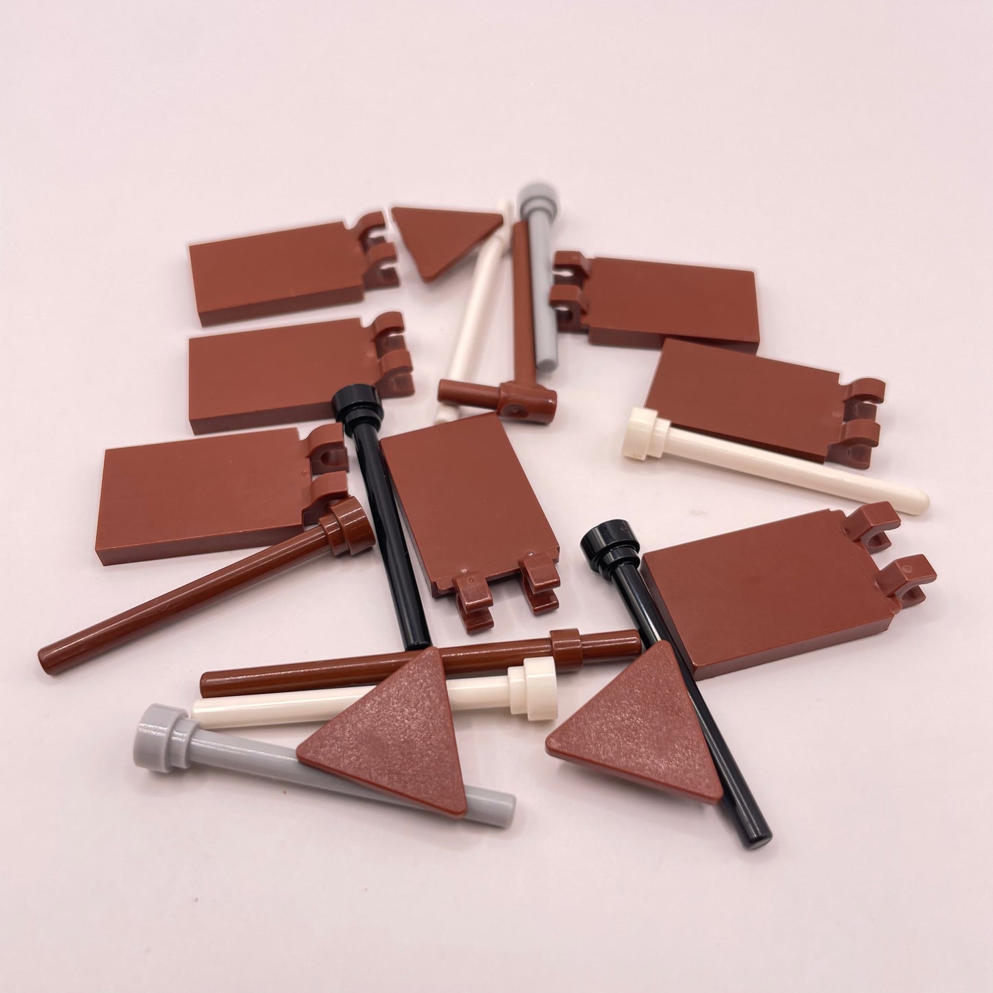 LEGO Reddish Brown Flags / Poles, 20 Pieces