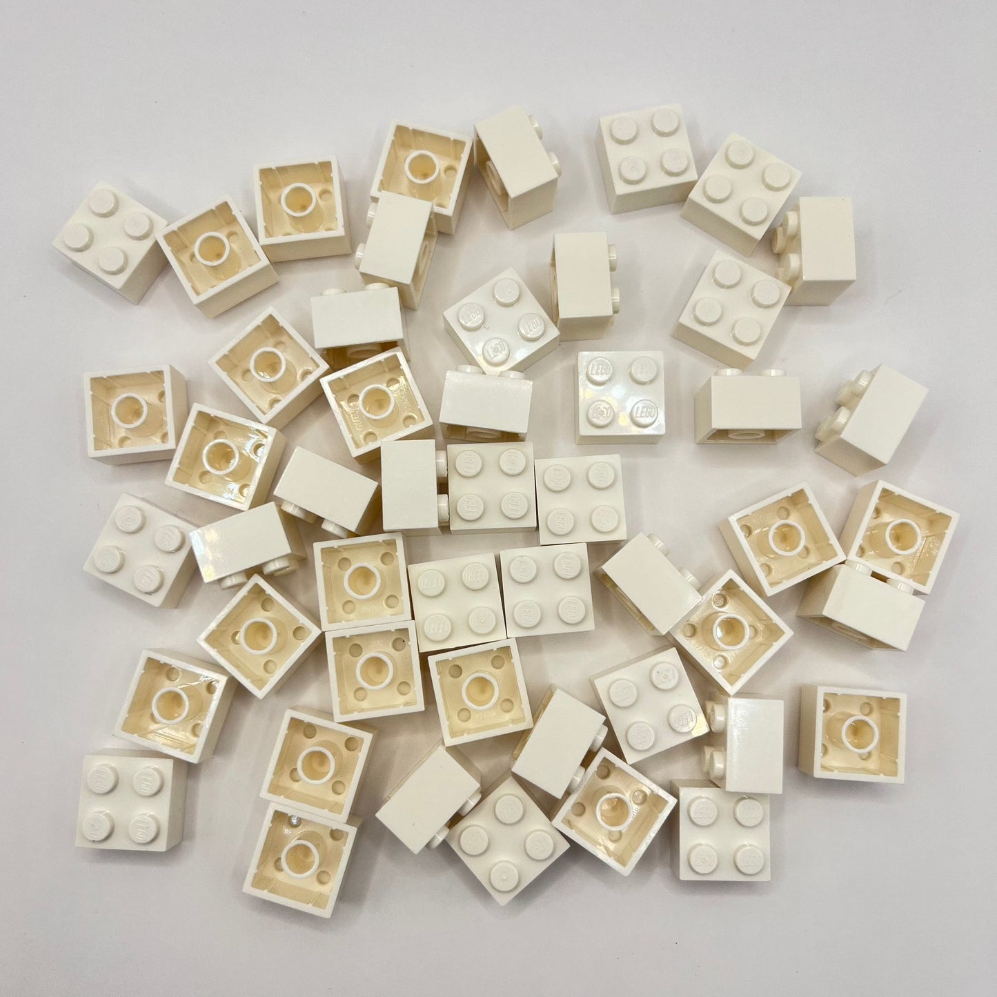 LEGO 2x2 Bricks, White, 50 Pieces.