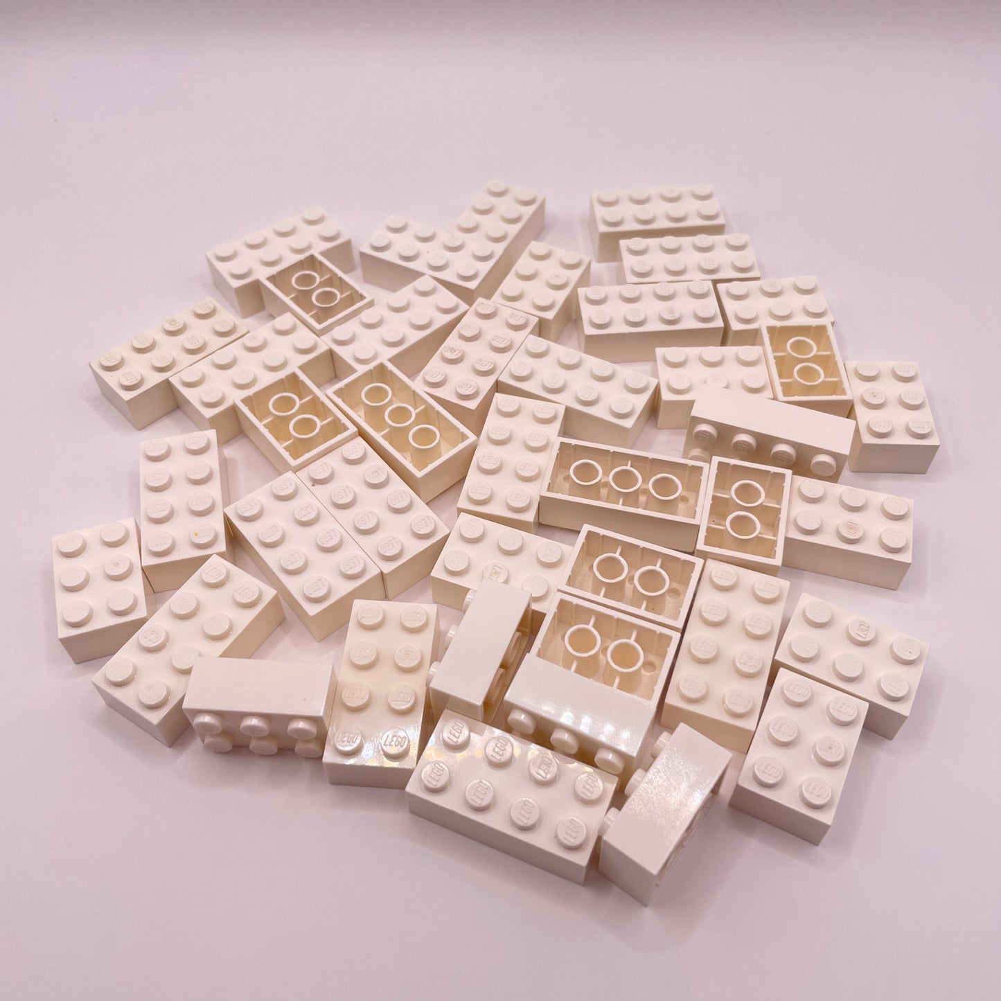 LEGO Brick, 2x Wide, Small, White, Approx. 90g