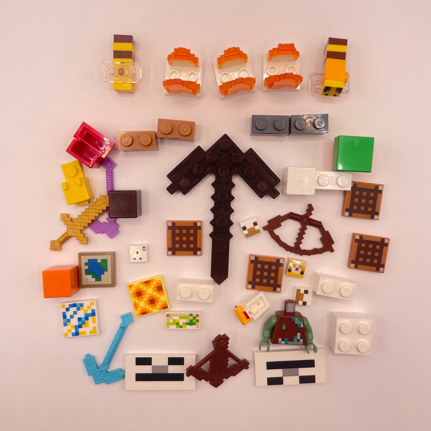 LEGO Miscellanous Minecraft, Minifigure, 40 Pieces
