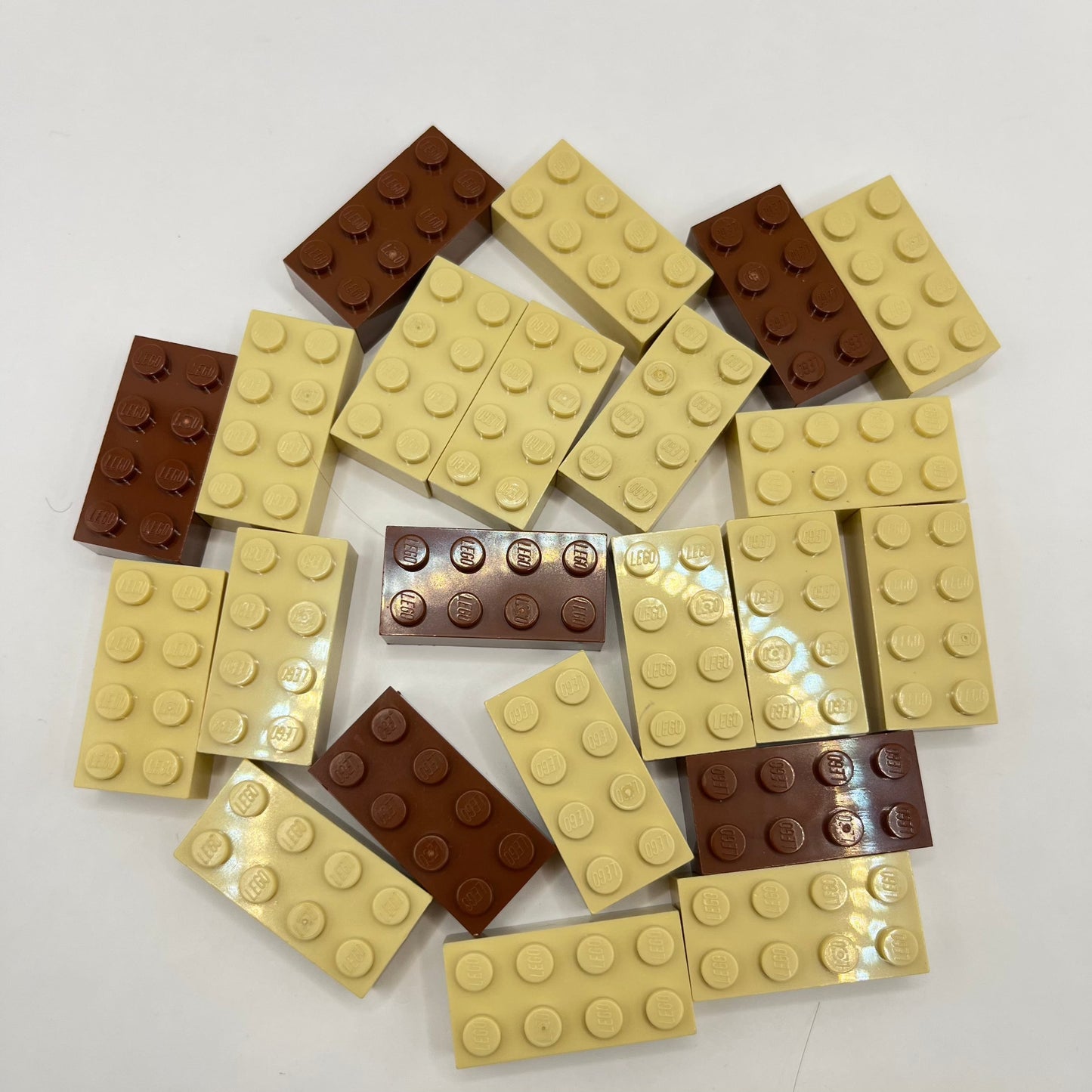 LEGO 2 x 4 Bricks, Mixed Brown, 20 Pieces