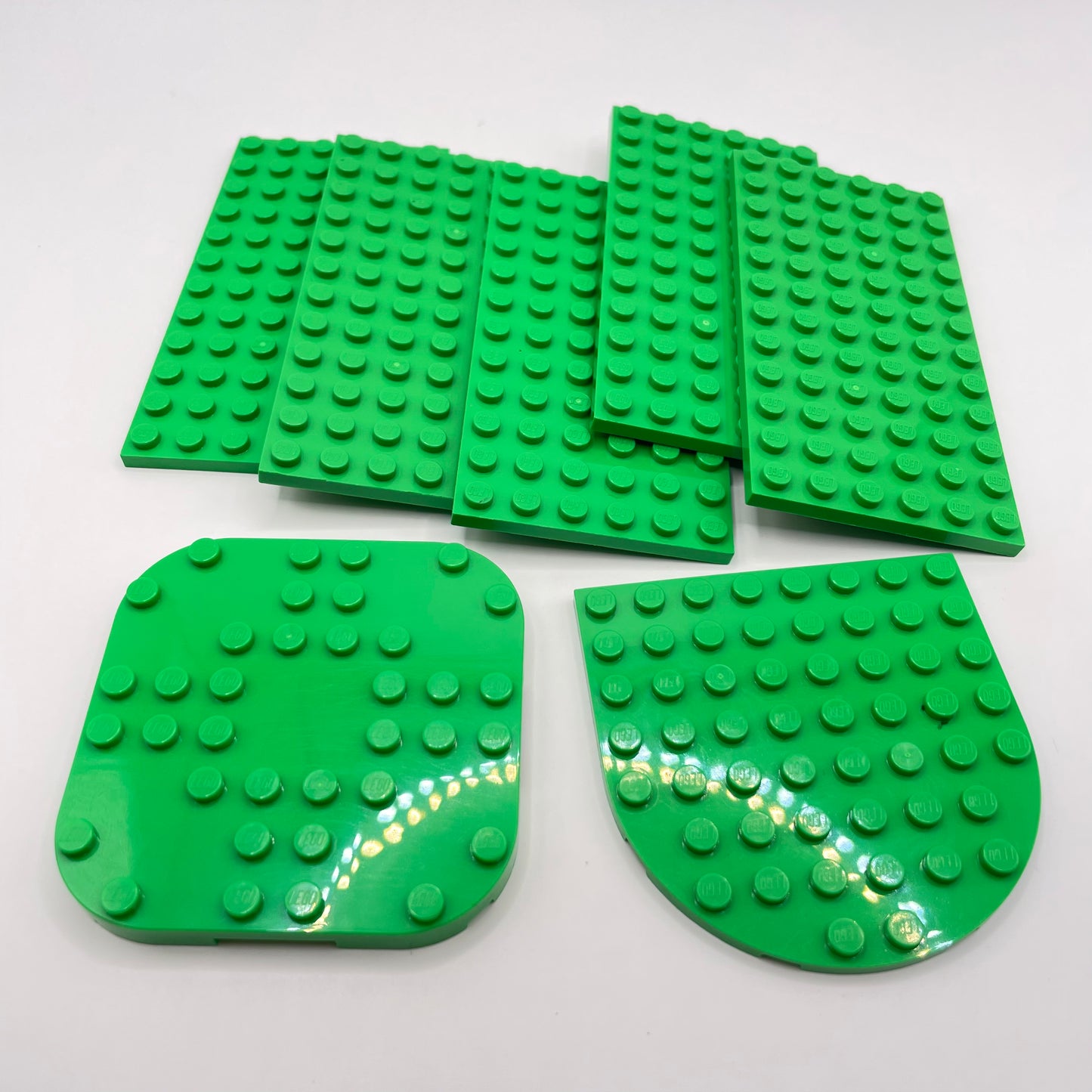 LEGO Medium Plates, Bright Green, Approx. 65g