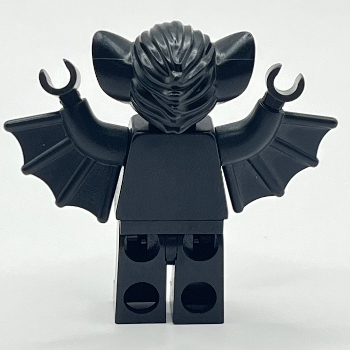 LEGO Vampire Bat, Collectible Minifigures Series 8 (col123)