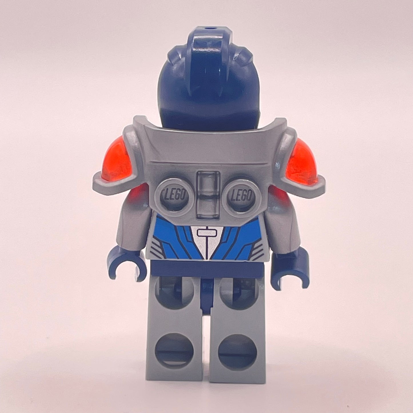 LEGO Clay Moorington - Dark Blue Helmet, Nexo Knights, Minifigure (nex010)