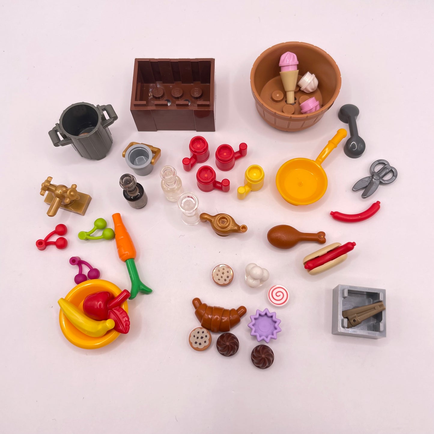 LEGO Food / Kitchen Bundle, Mixed Pieces (40 Pieces)