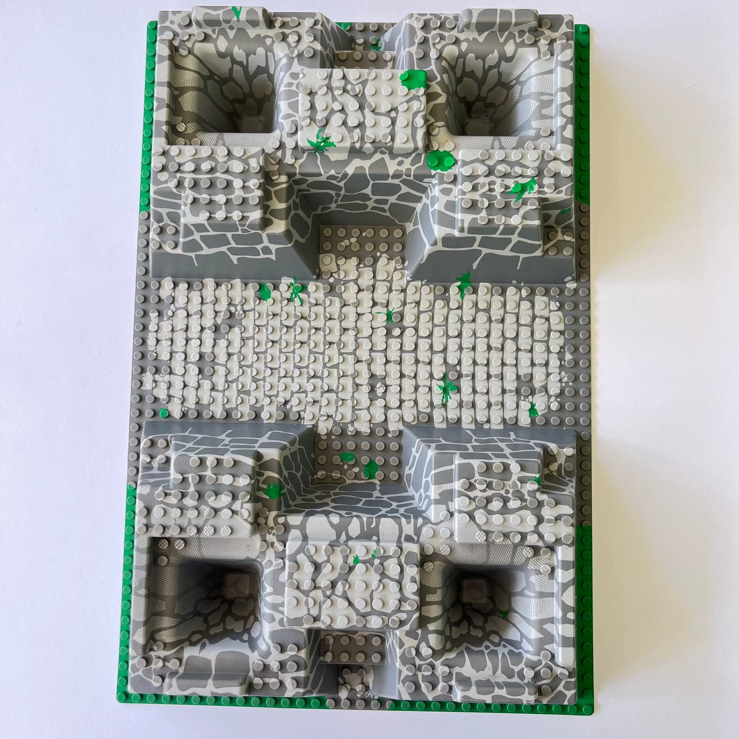 LEGO Baseplate Raised, Four Corner Pits with Grey Rock Pattern, Grey, 32x48