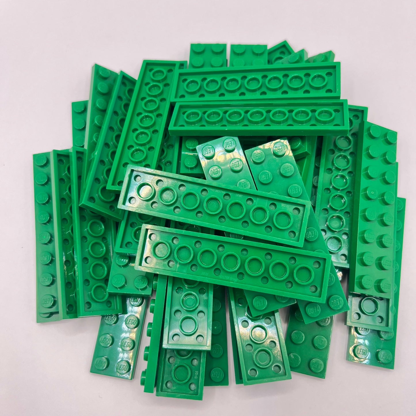 LEGO Green, Medium Plates, Approx. 85g