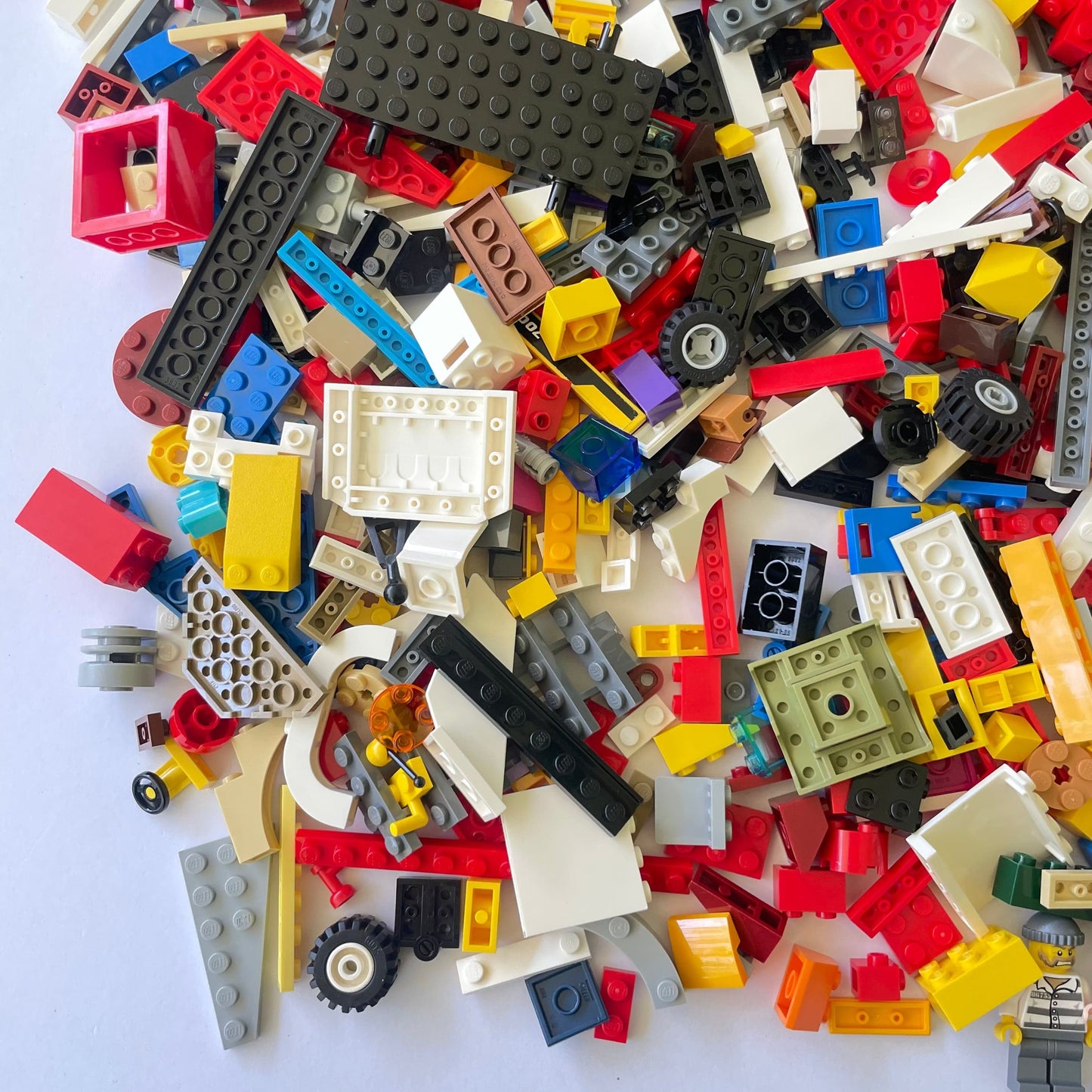 LEGO Fun Pack, Mixed Bag, Approx. 750g includes 6 Minifigures/Minidolls