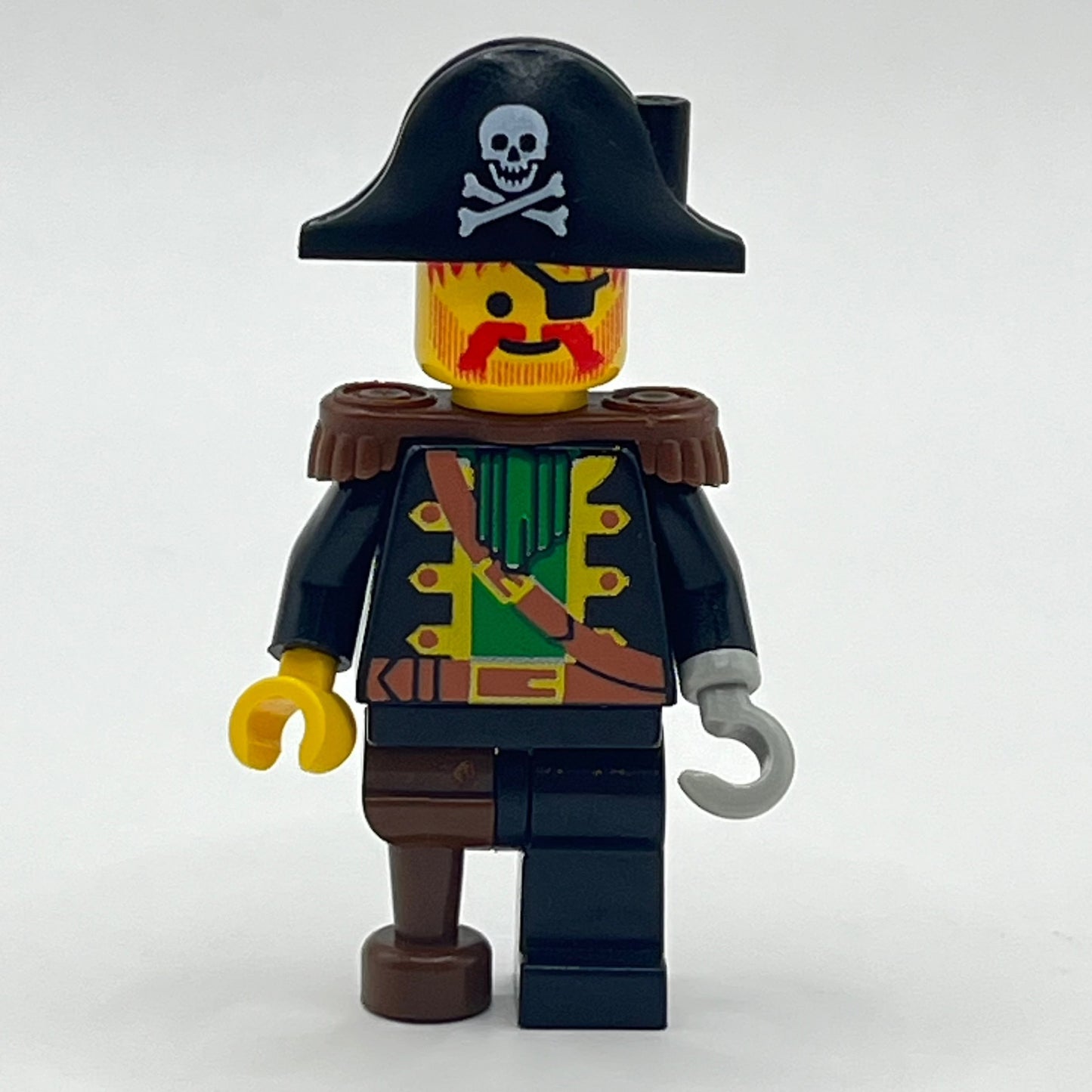 LEGO Captain Red Beard, Minifigure (pi055)