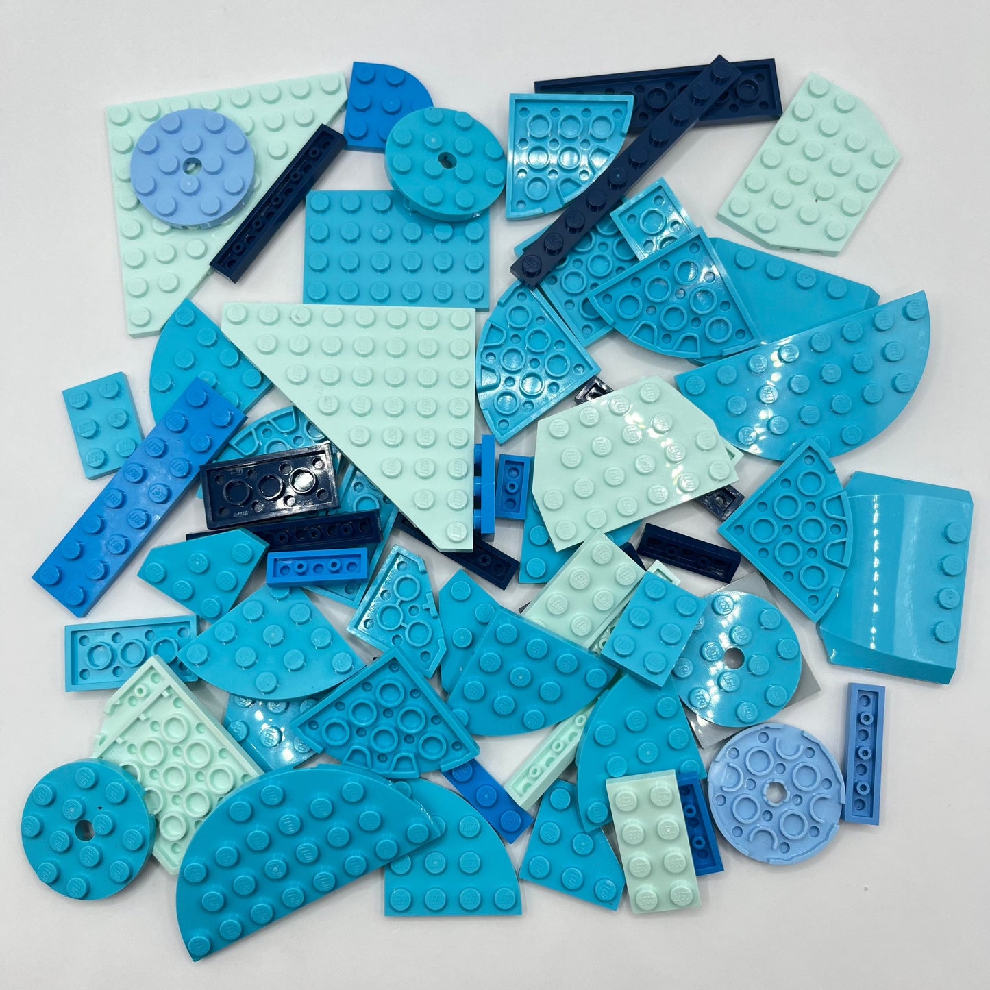 LEGO Mixed Blue Plates, Approx. 100g