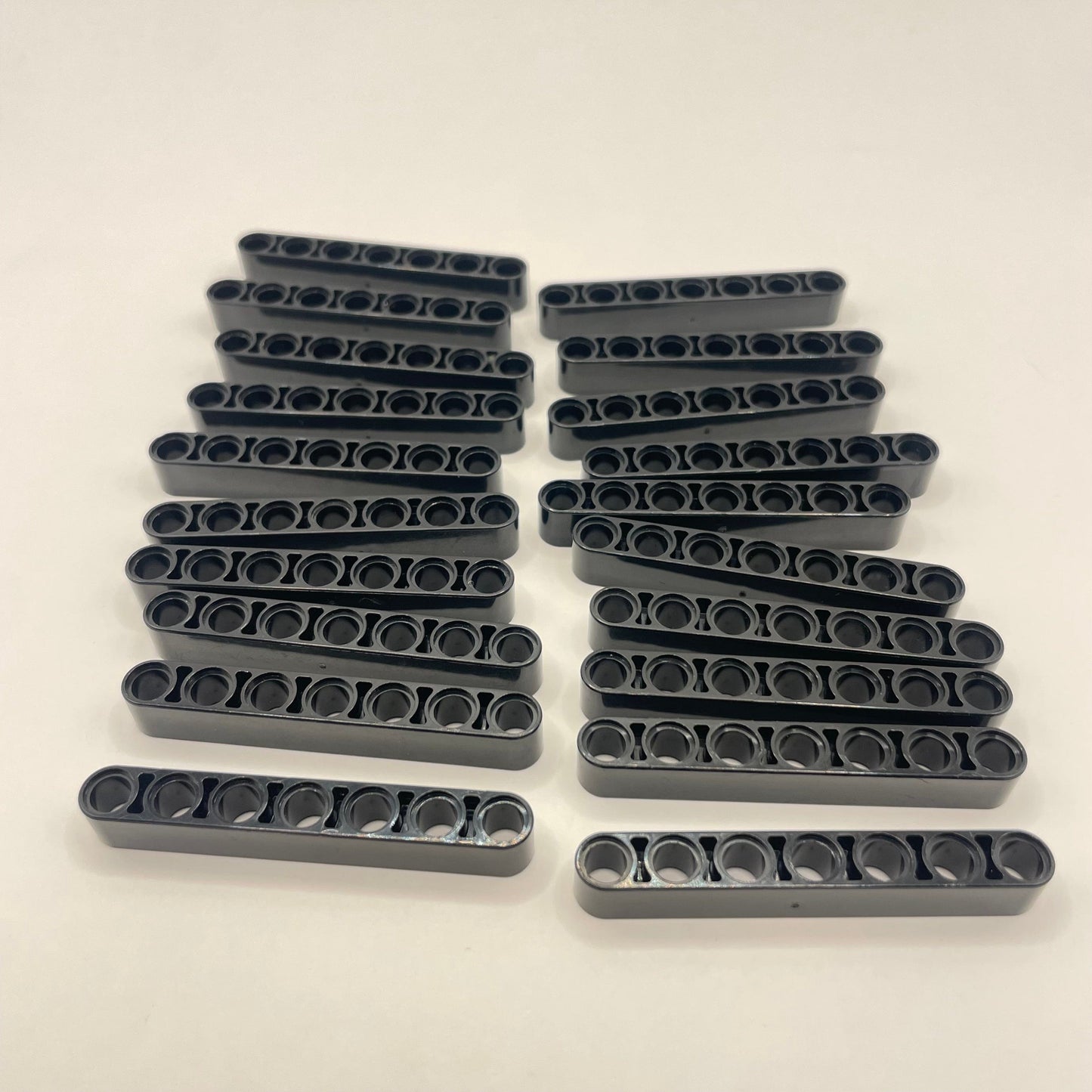LEGO Black Technic Liftarm, Thick 1 x 7, 20 Pieces (32524)
