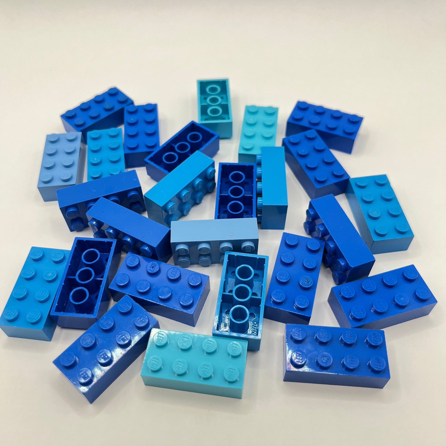 LEGO 2x4 Bricks, Mixed Blue, 25 Pieces