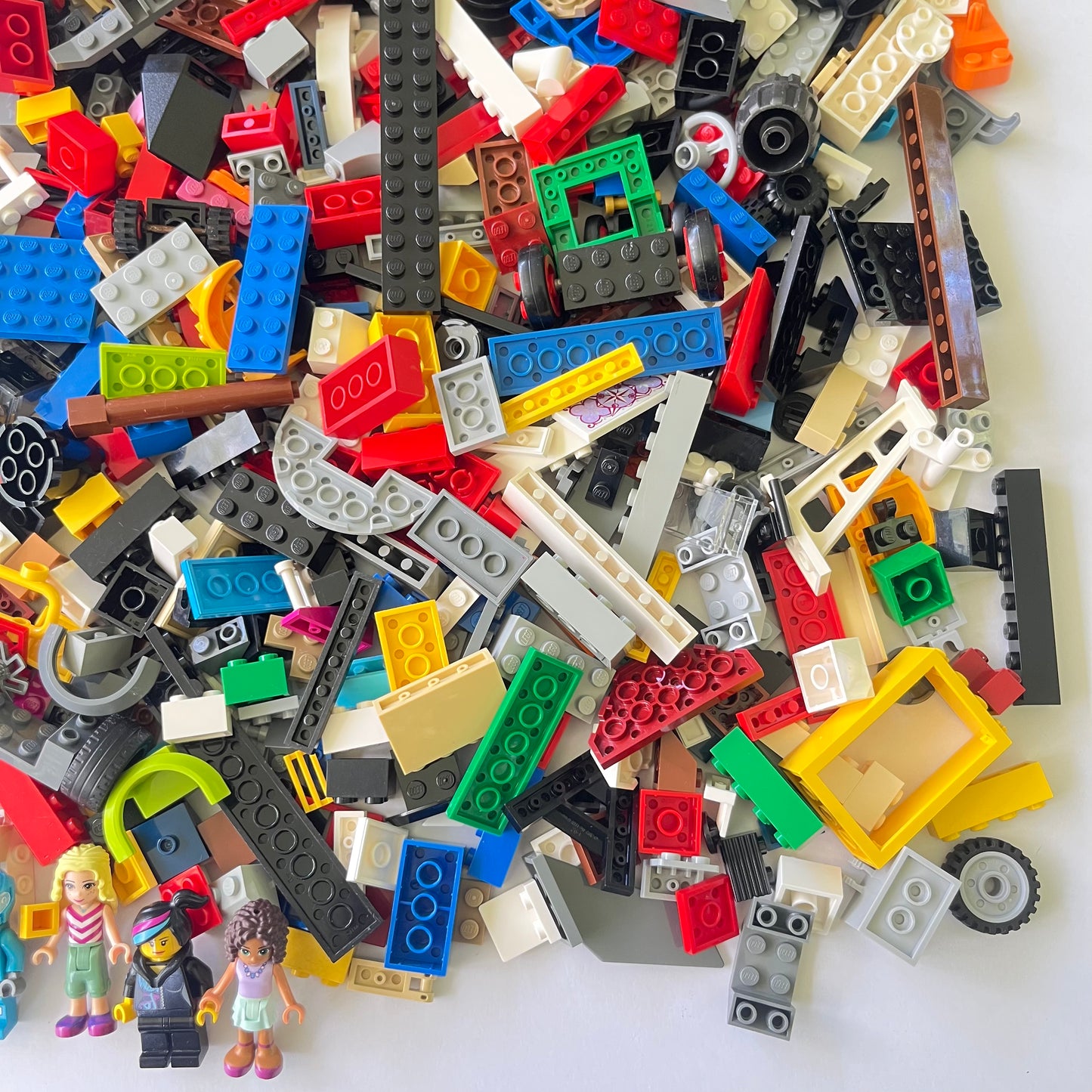 LEGO Fun Pack, Mixed Bag, Approx. 750g includes 6 Minifigures/Minidolls