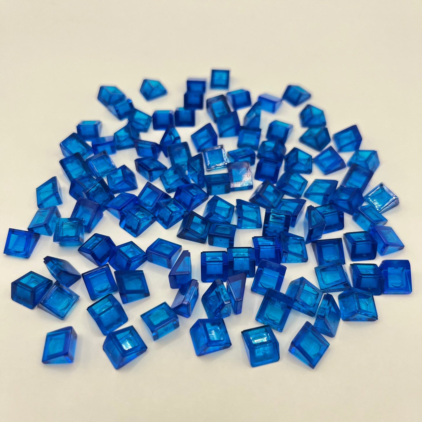 LEGO 1x1x2/3 Transparent Blue, Cheese Slope (100 Pieces)