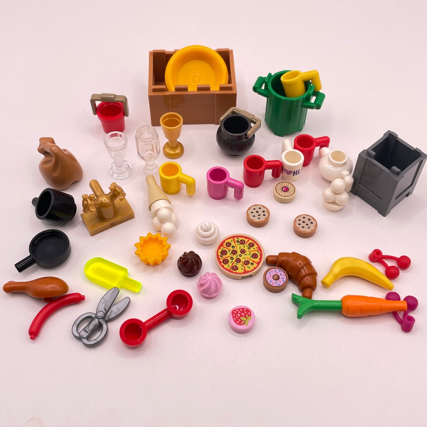 LEGO Food / Kitchen Bundle, Mixed Pieces (40 Pieces)