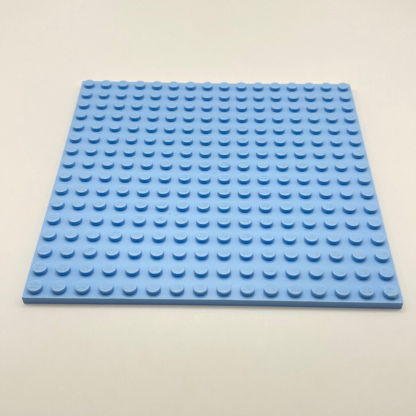 LEGO Plate, Bright Light Blue, 16x16, 91405 (1 Piece)