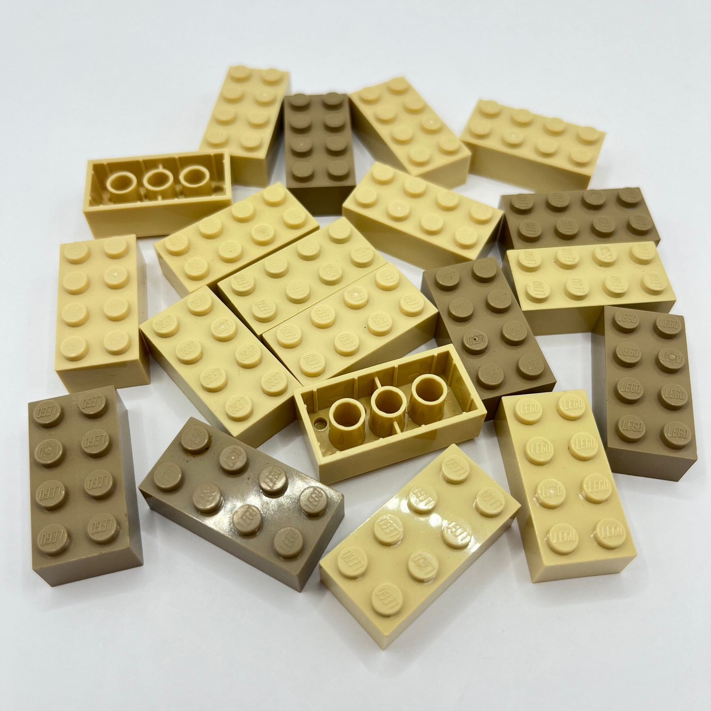 LEGO 2 x 4 Bricks, Mixed Tan, 20 Pieces
