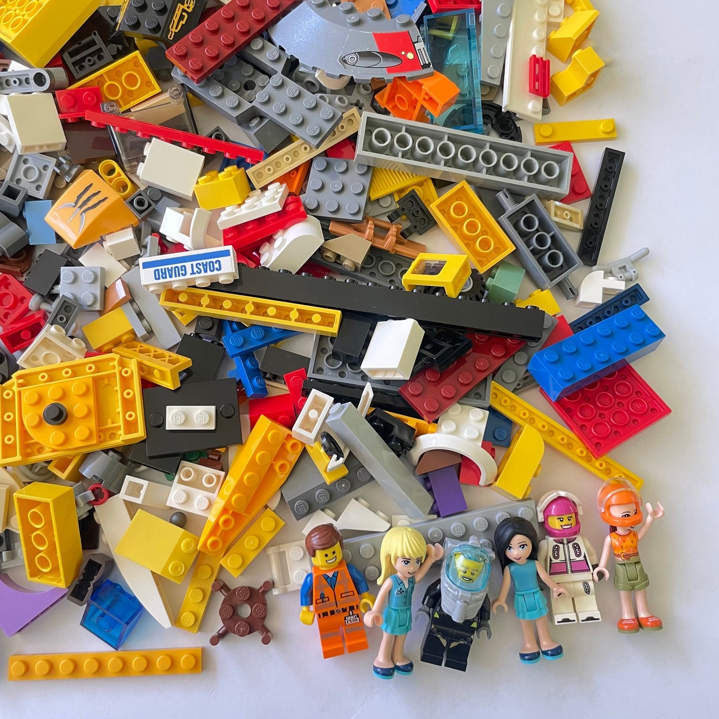 LEGO Fun Pack, Mixed Bag, Approx. 750g includes 6 Minifigures/Minidolls