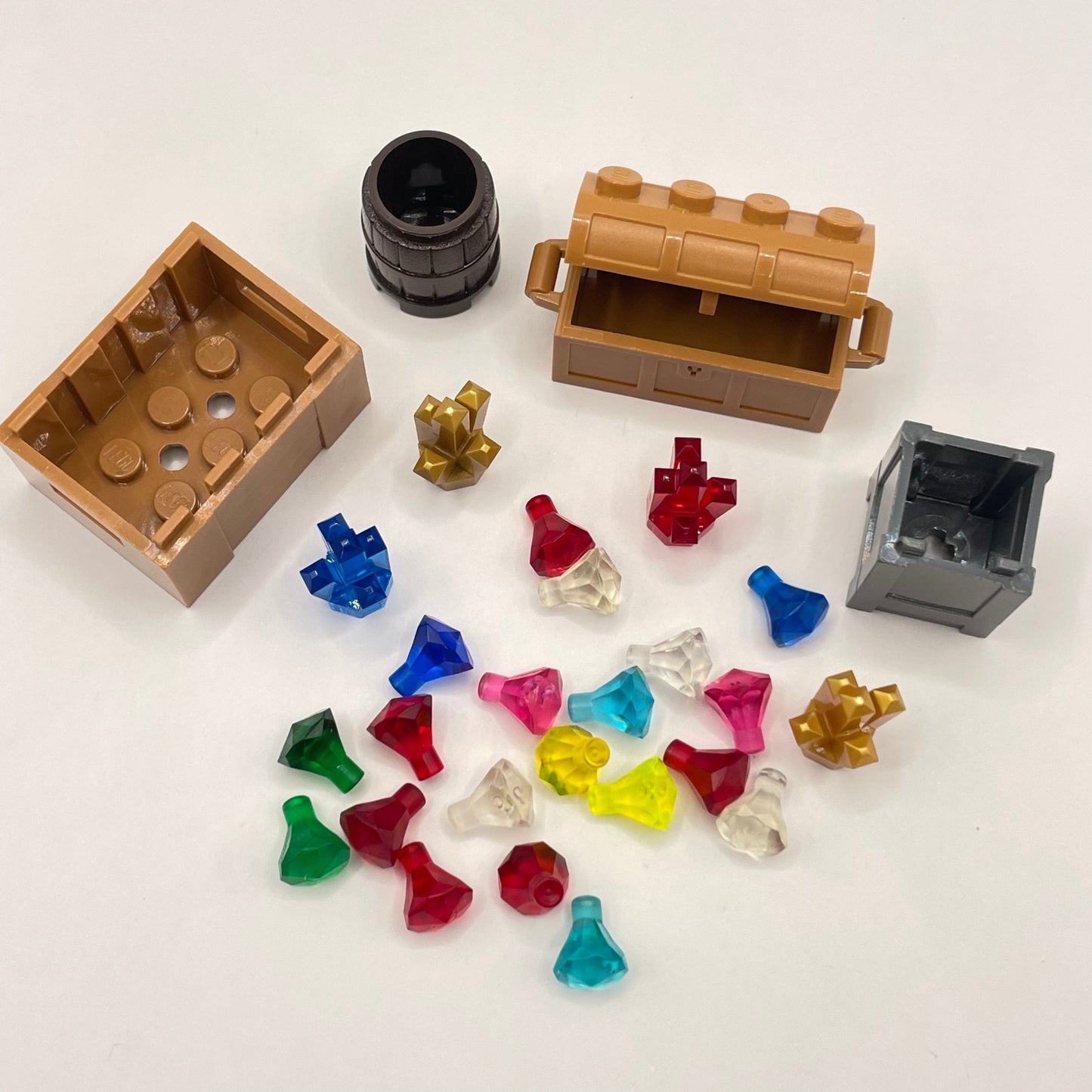 LEGO Treasure Chests, Gem Stones, Gold, Mixed Pieces, (28 Pieces)