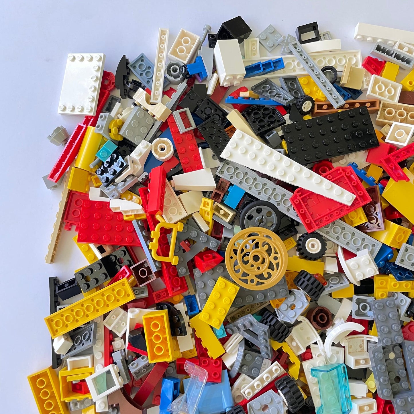 LEGO Fun Pack, Mixed Bag, Approx. 750g includes 6 Minifigures/Minidolls