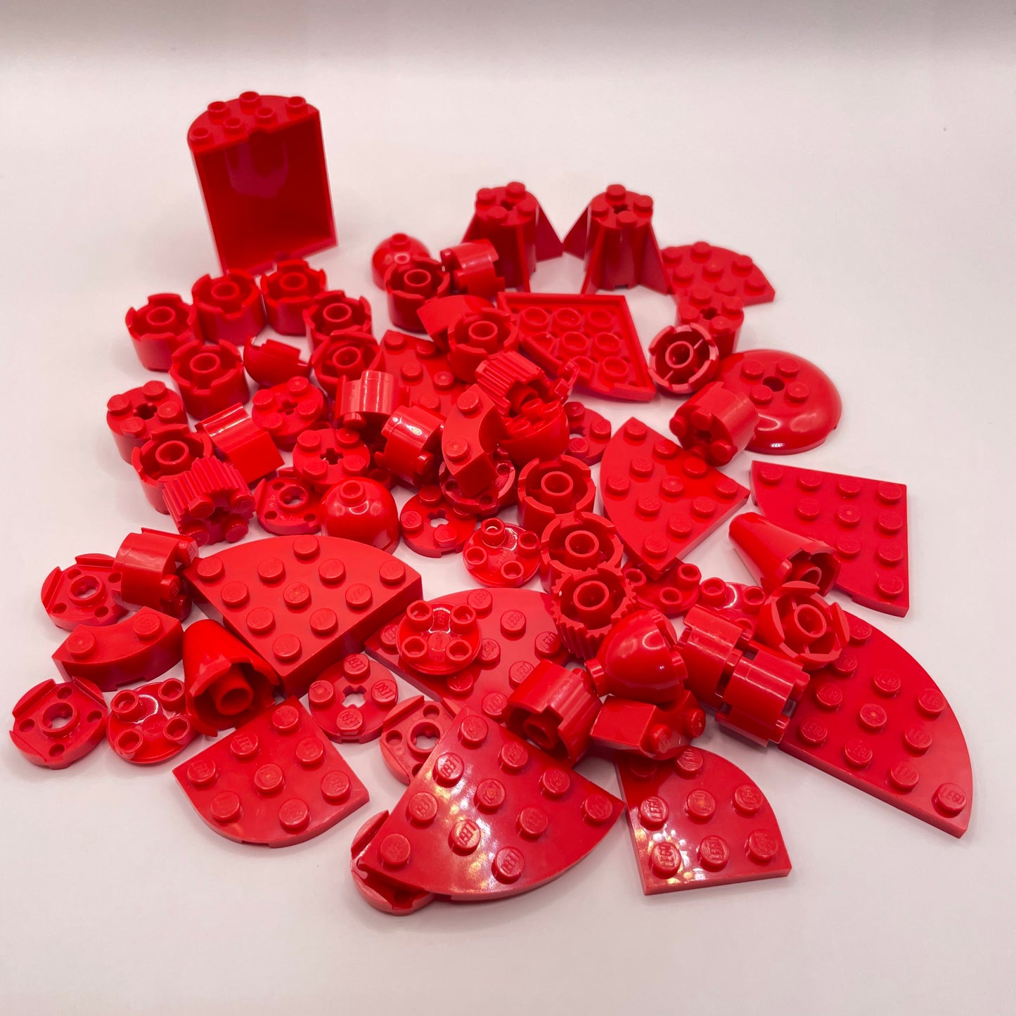 LEGO Round, Mixed Pieces, Red, Approx. 75g