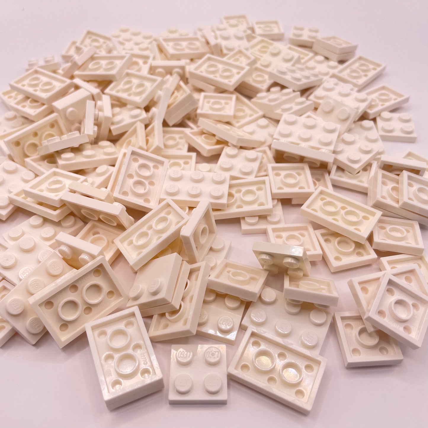 LEGO Small Plates, 2x Wide, White, Approx. 110g