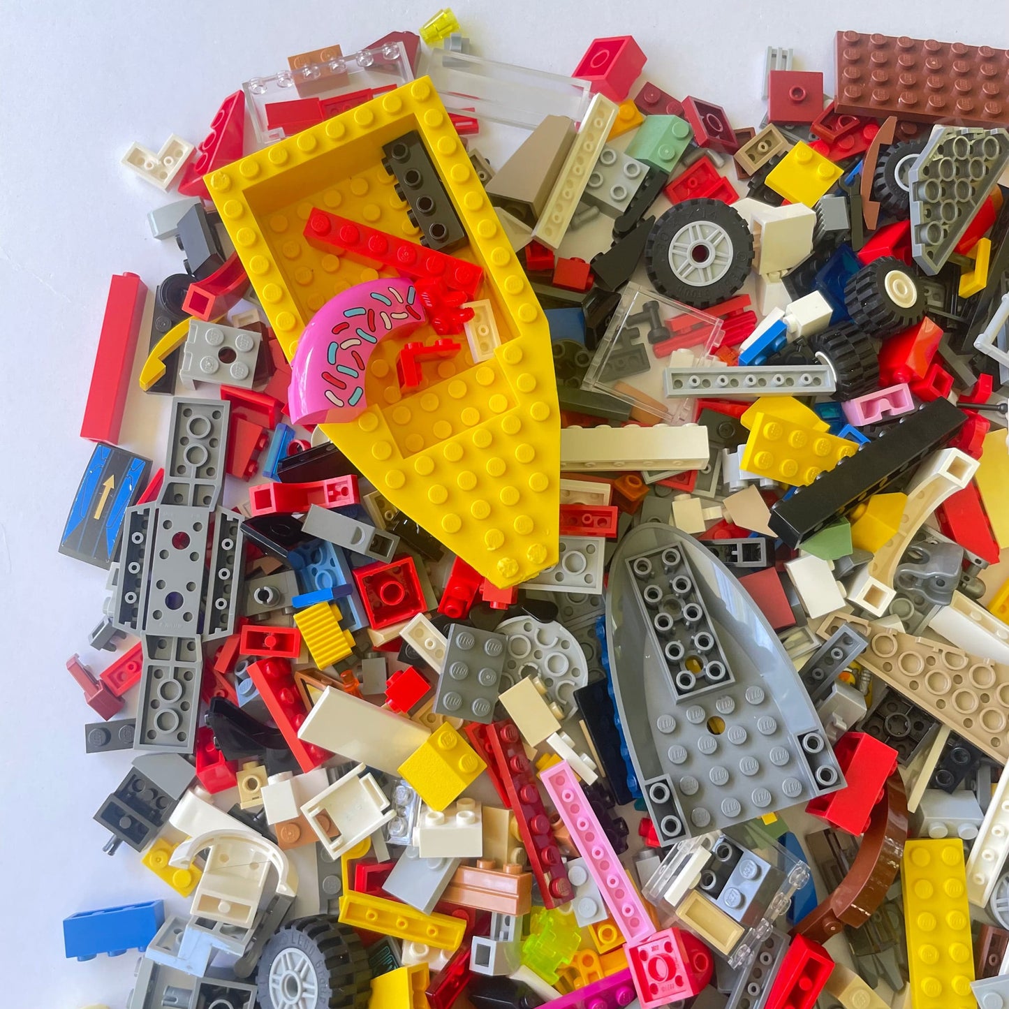 LEGO Fun Pack, Mixed Bag, Approx. 750g includes 6 Minifigures/Minidolls
