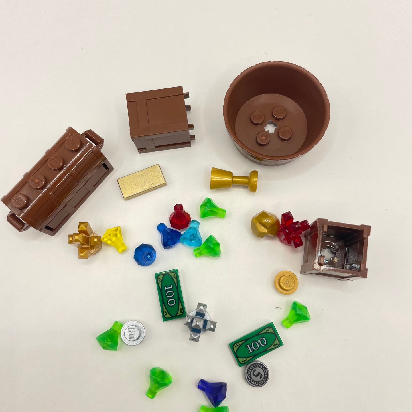 LEGO Treasure Chests, Gem Stones, Gold, Mixed Pieces, (25 Pieces)