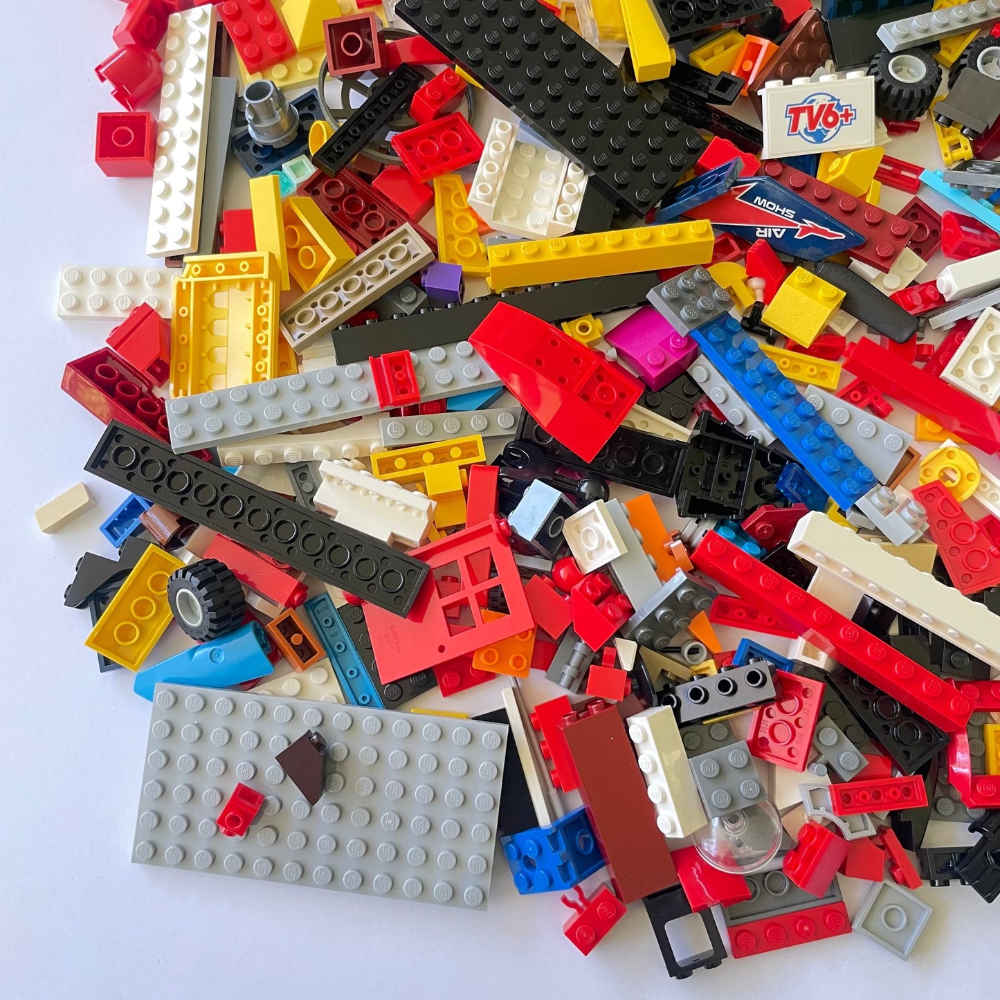 LEGO Fun Pack, Mixed Bag, Approx. 750g includes 6 Minifigures/Minidolls