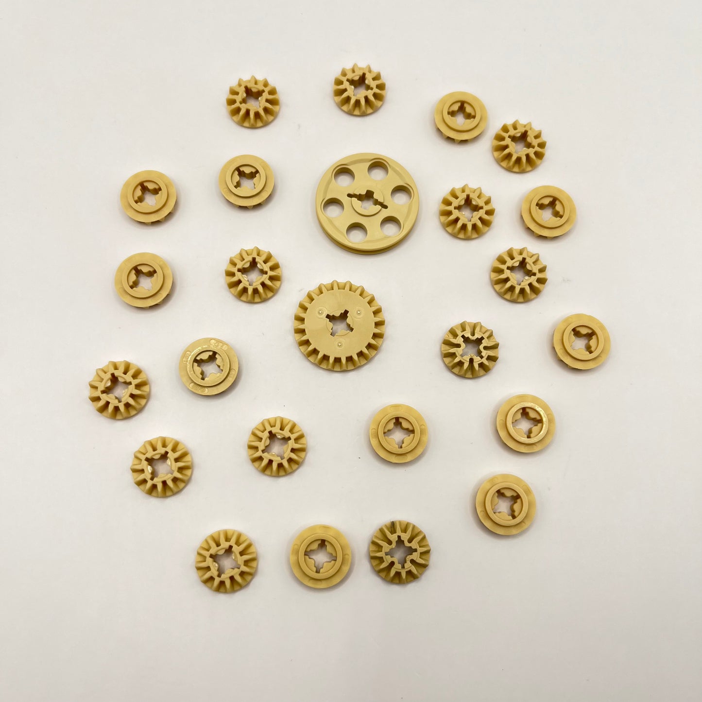 LEGO Gears, Tan, Technic, 25 Pieces