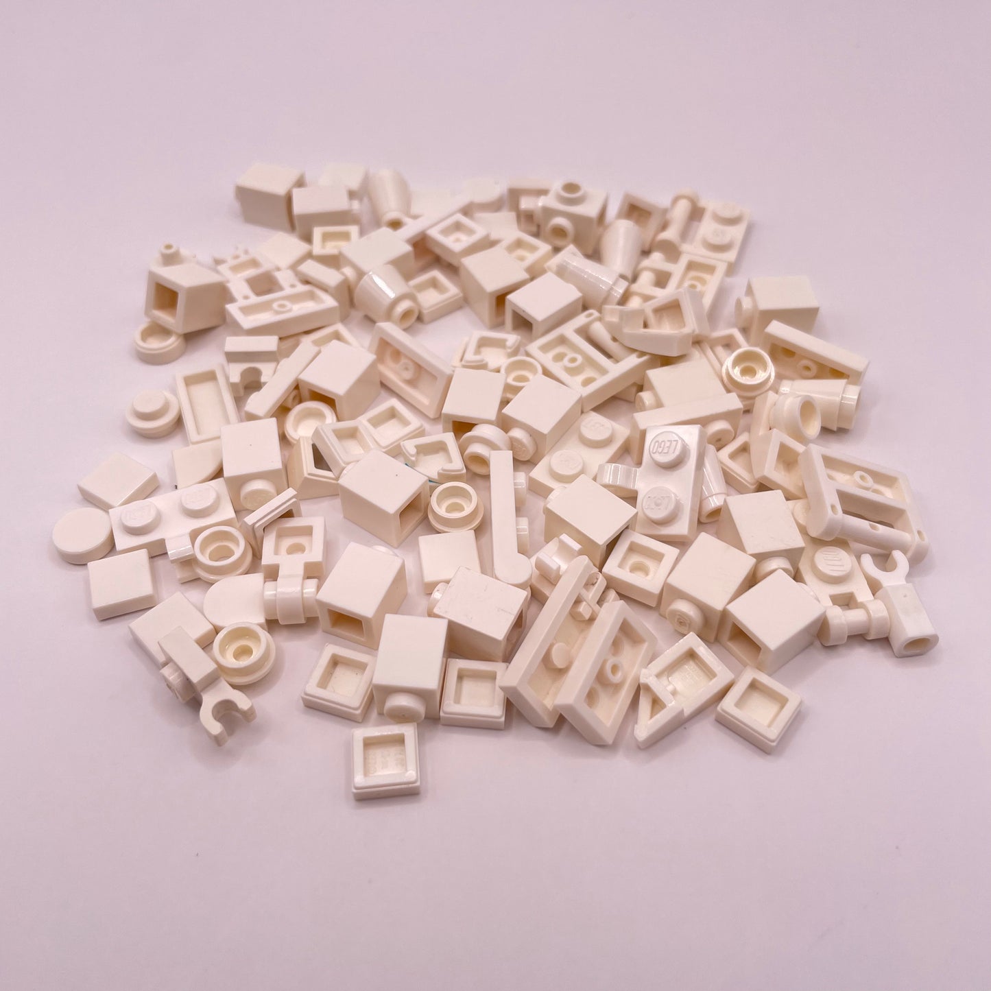 LEGO Greebling, White, 100 Pieces