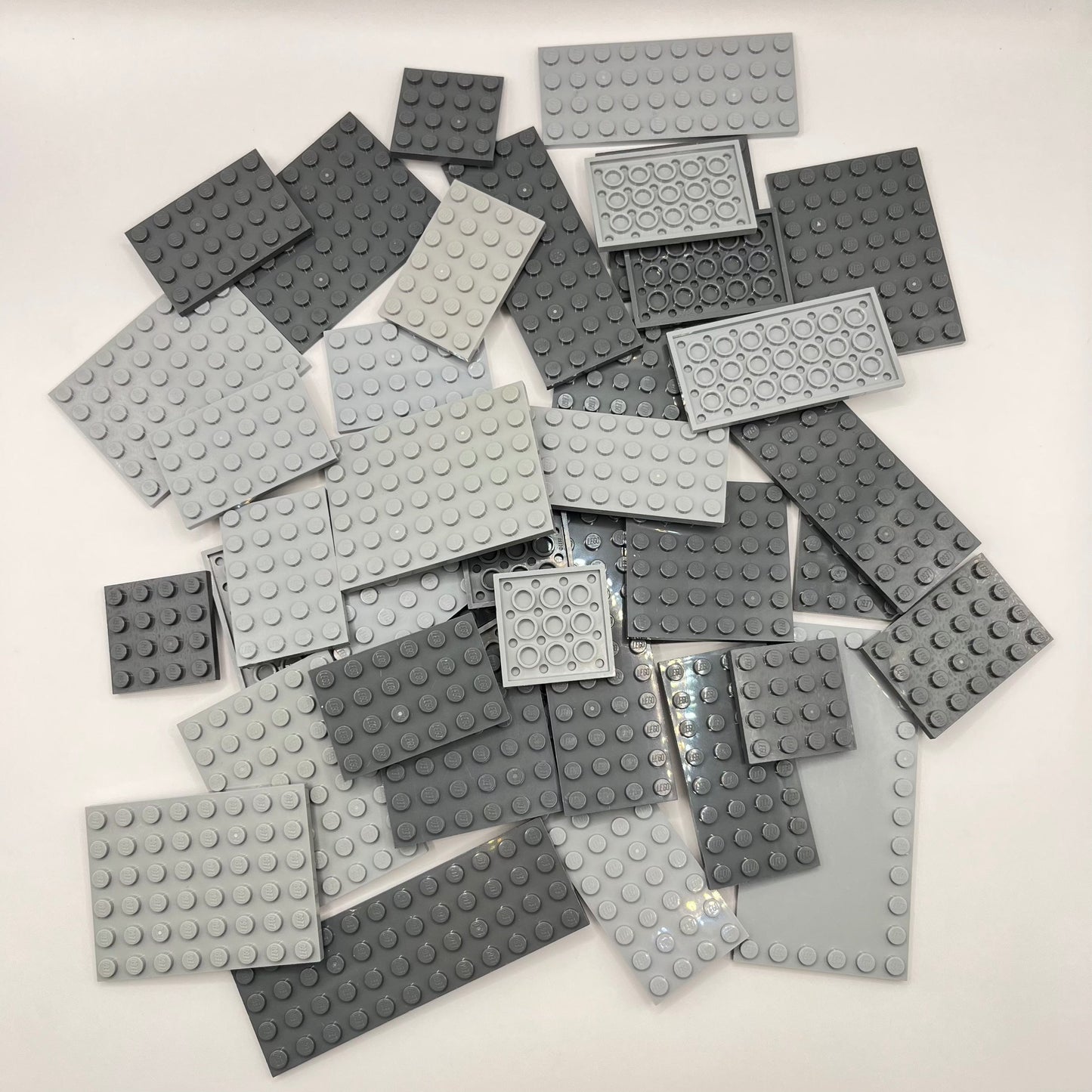 LEGO Mixed Grey, Medium Plates, Approx. 170g