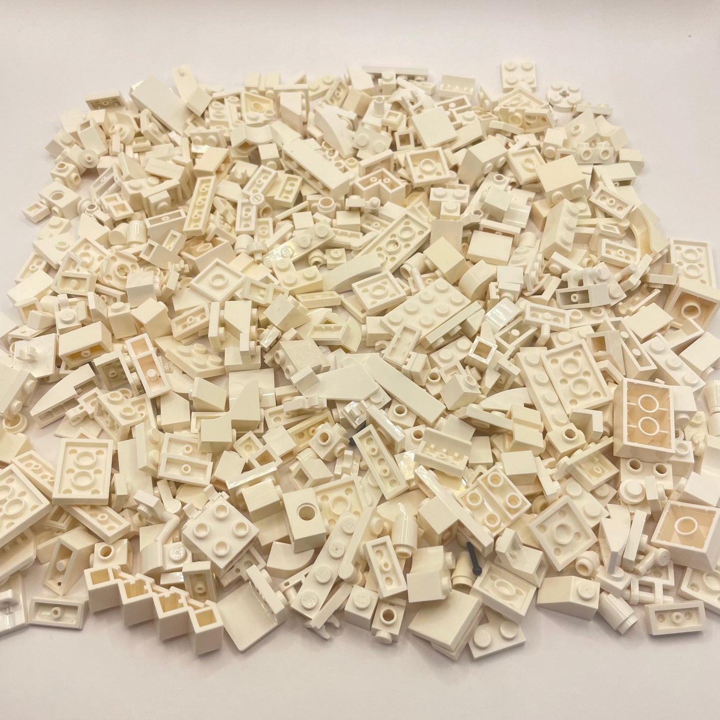 LEGO Small Mixed Pieces, White, Approx. 280g