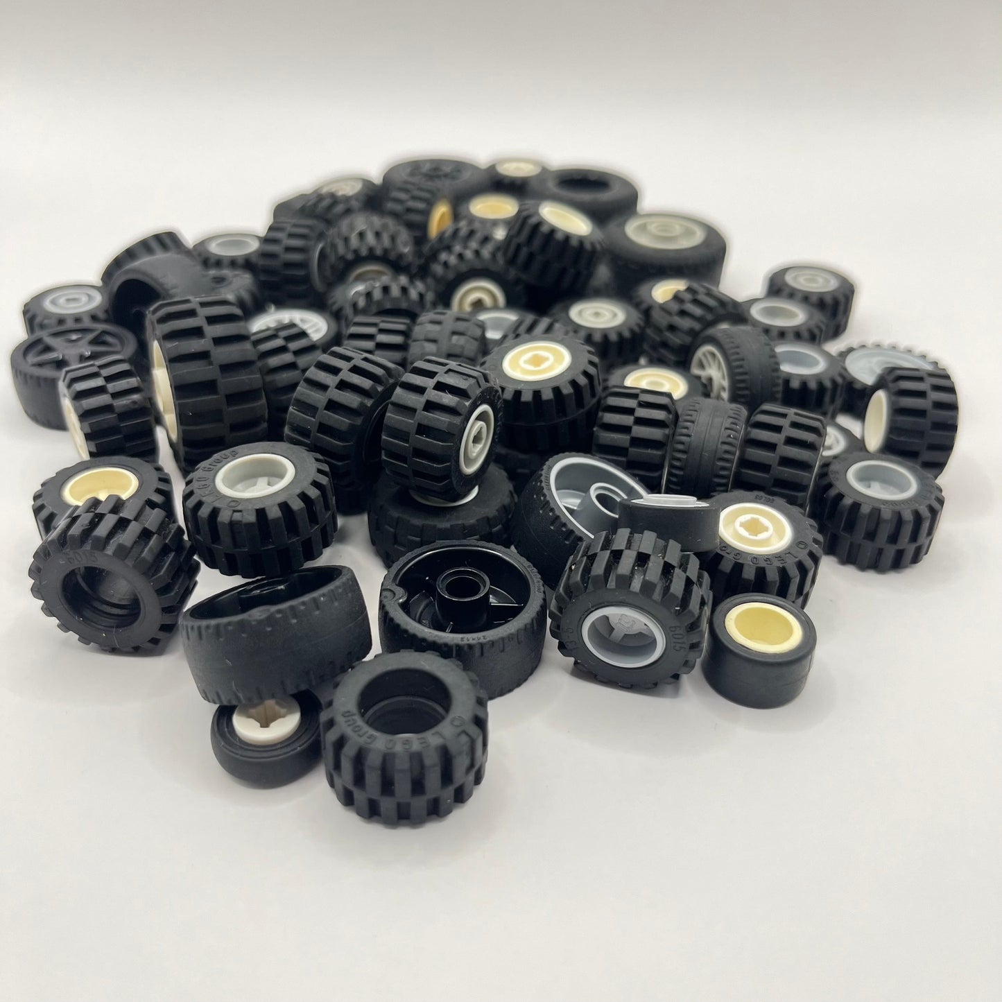 LEGO Mixed Wheels, Approx. 200g