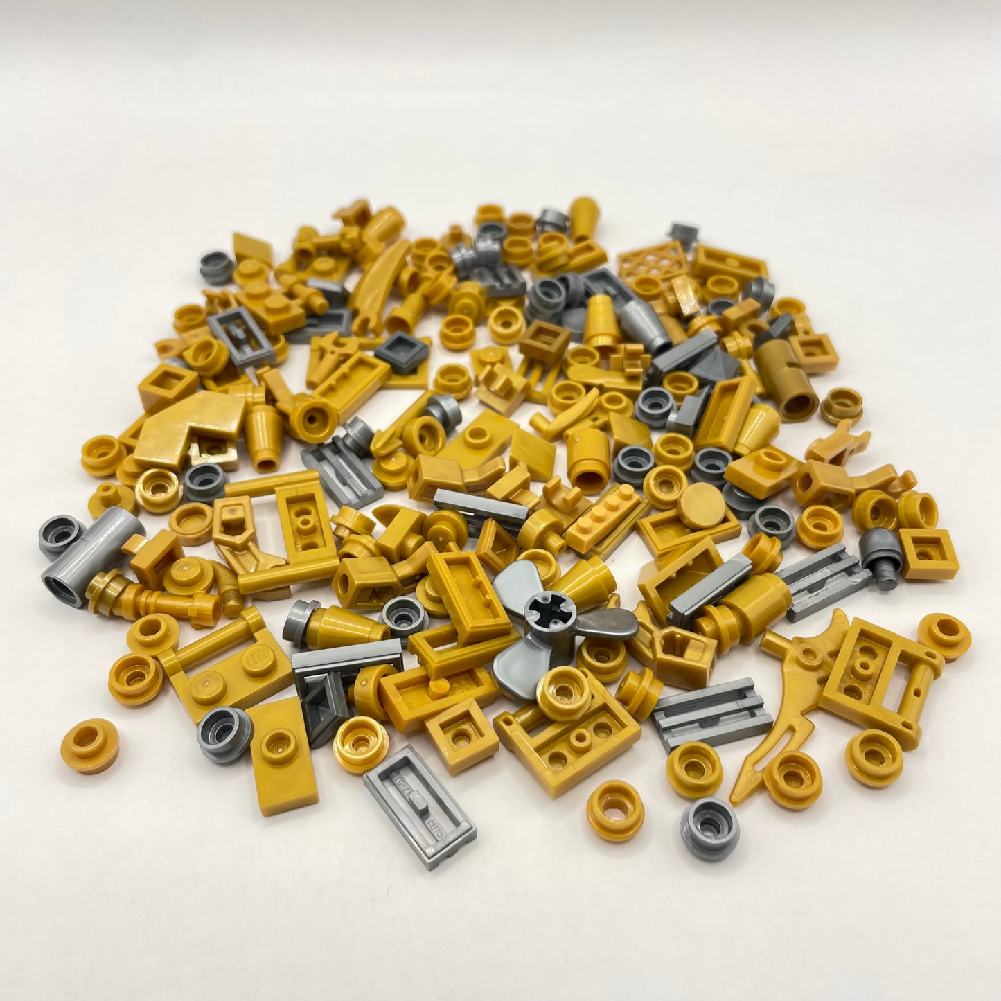 LEGO Mixed Pieces, Pearl Gold and Flat Silver, 200 Pieces