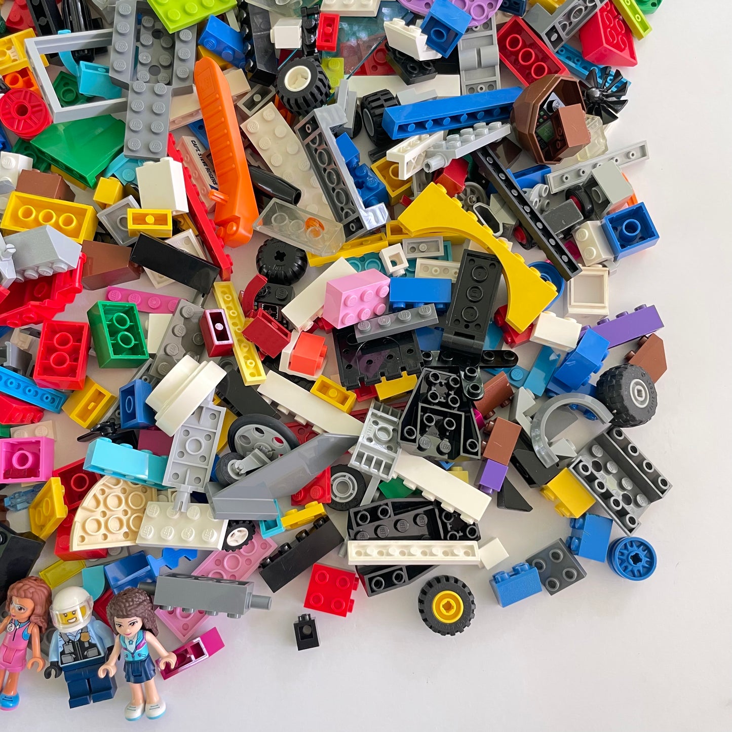 LEGO Fun Pack, Mixed Bag, Approx. 750g includes 6 Minifigures/Minidolls