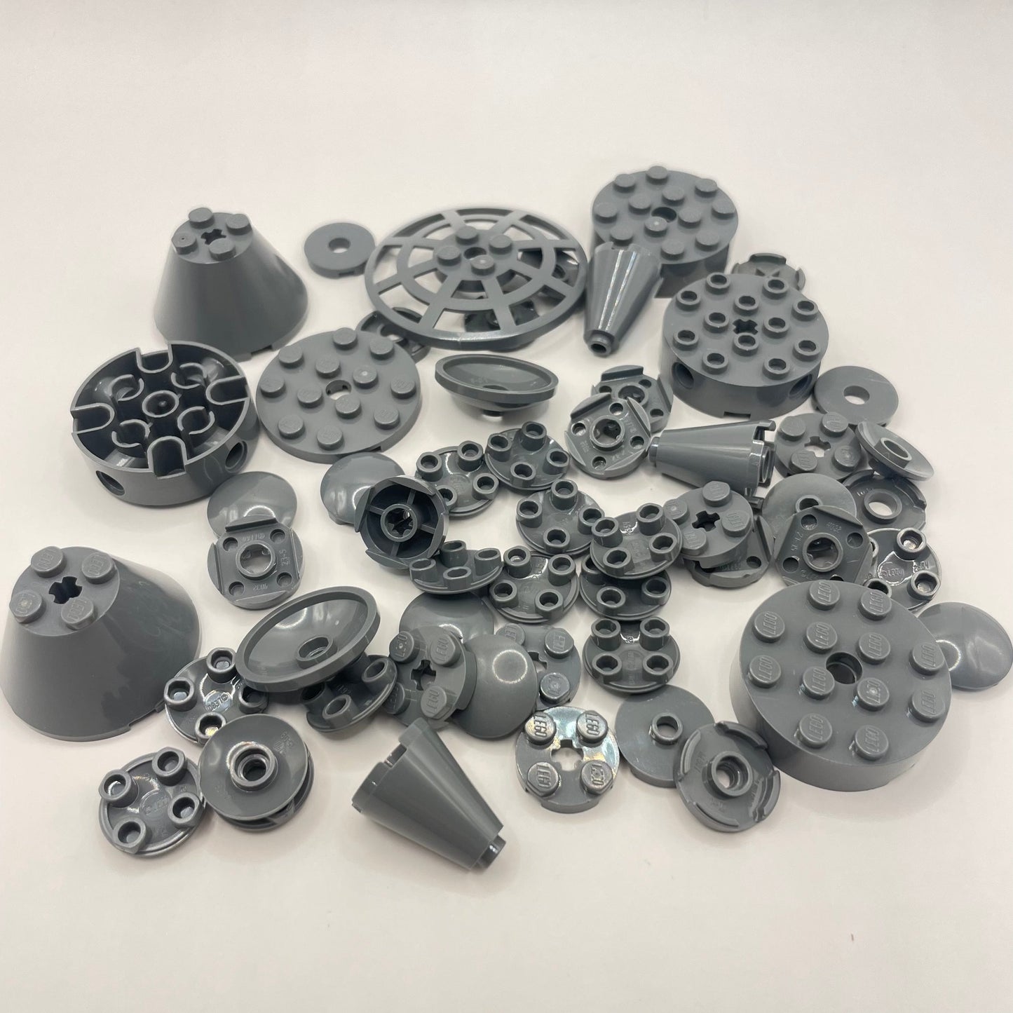 LEGO Round, Dark Bluish Grey, Approx. 40g