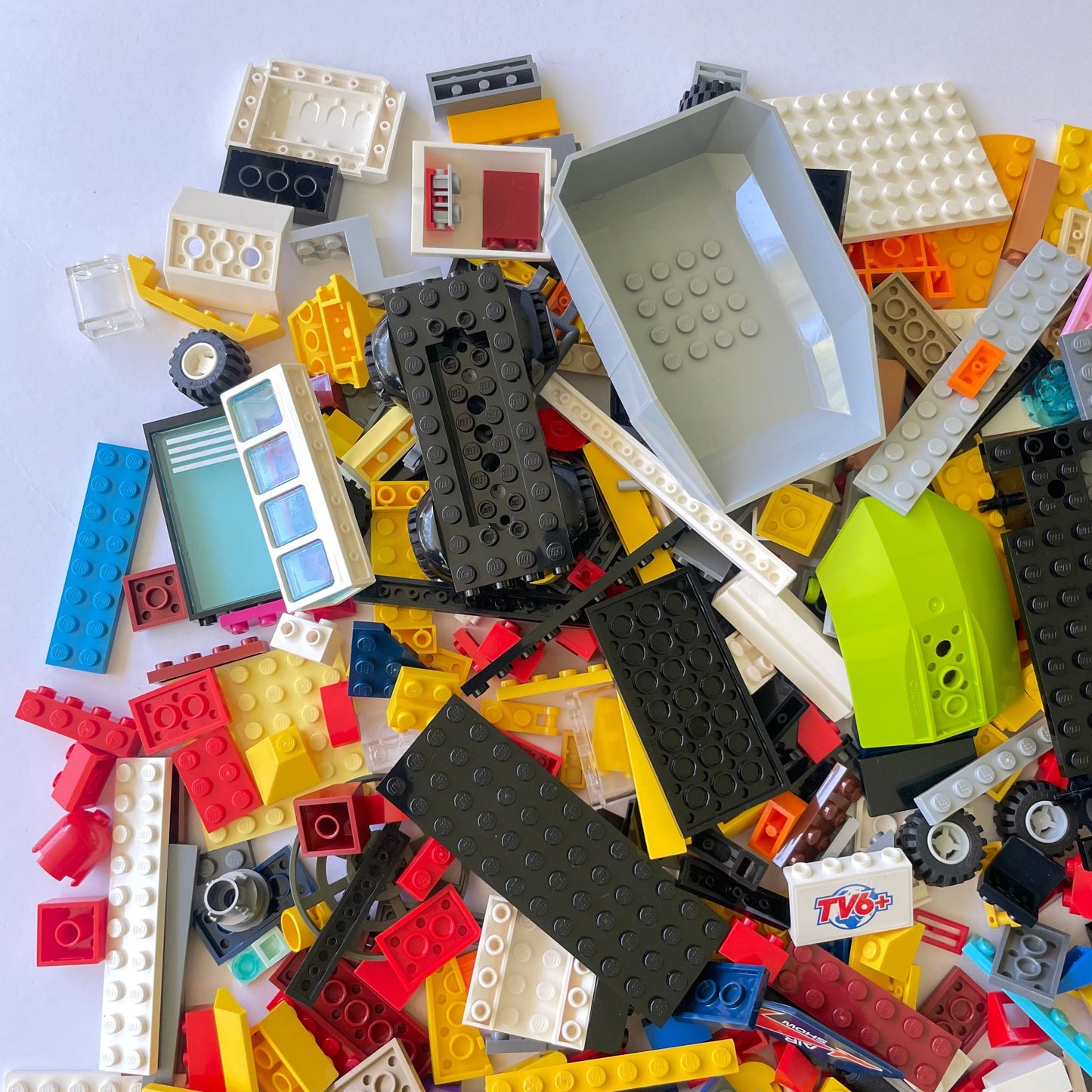 LEGO Fun Pack, Mixed Bag, Approx. 750g includes 6 Minifigures/Minidolls